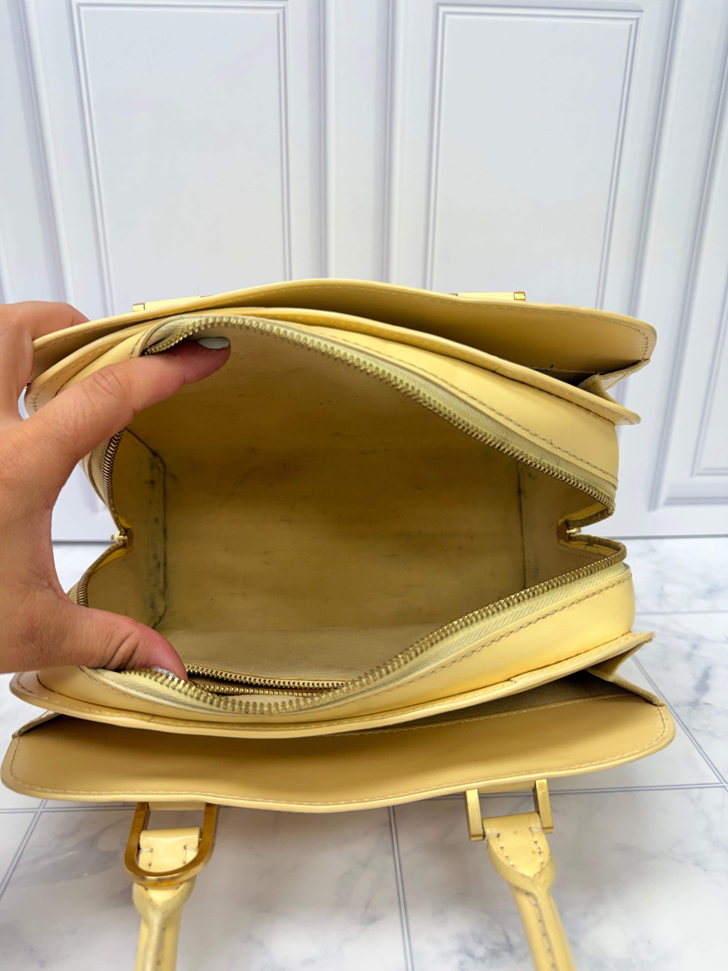 Louis Vuitton Butter Yellow Epi Leather Pont Neuf Handbag