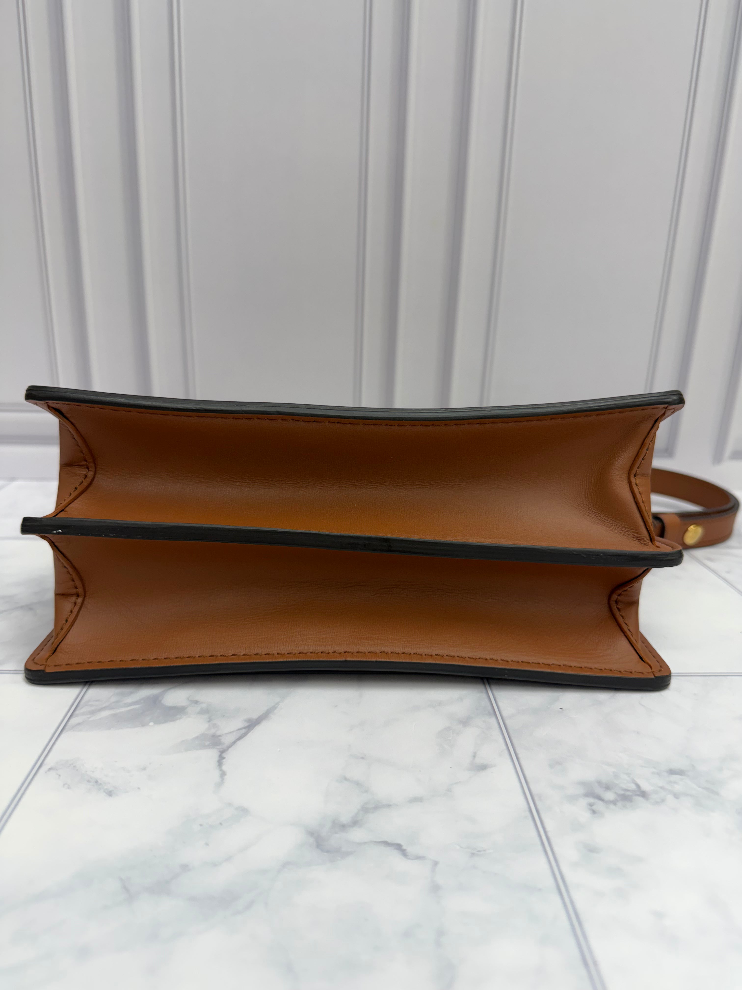 *DONS DROP* Louis Vuitton Monogram Dauphine MM Shoulder Bag