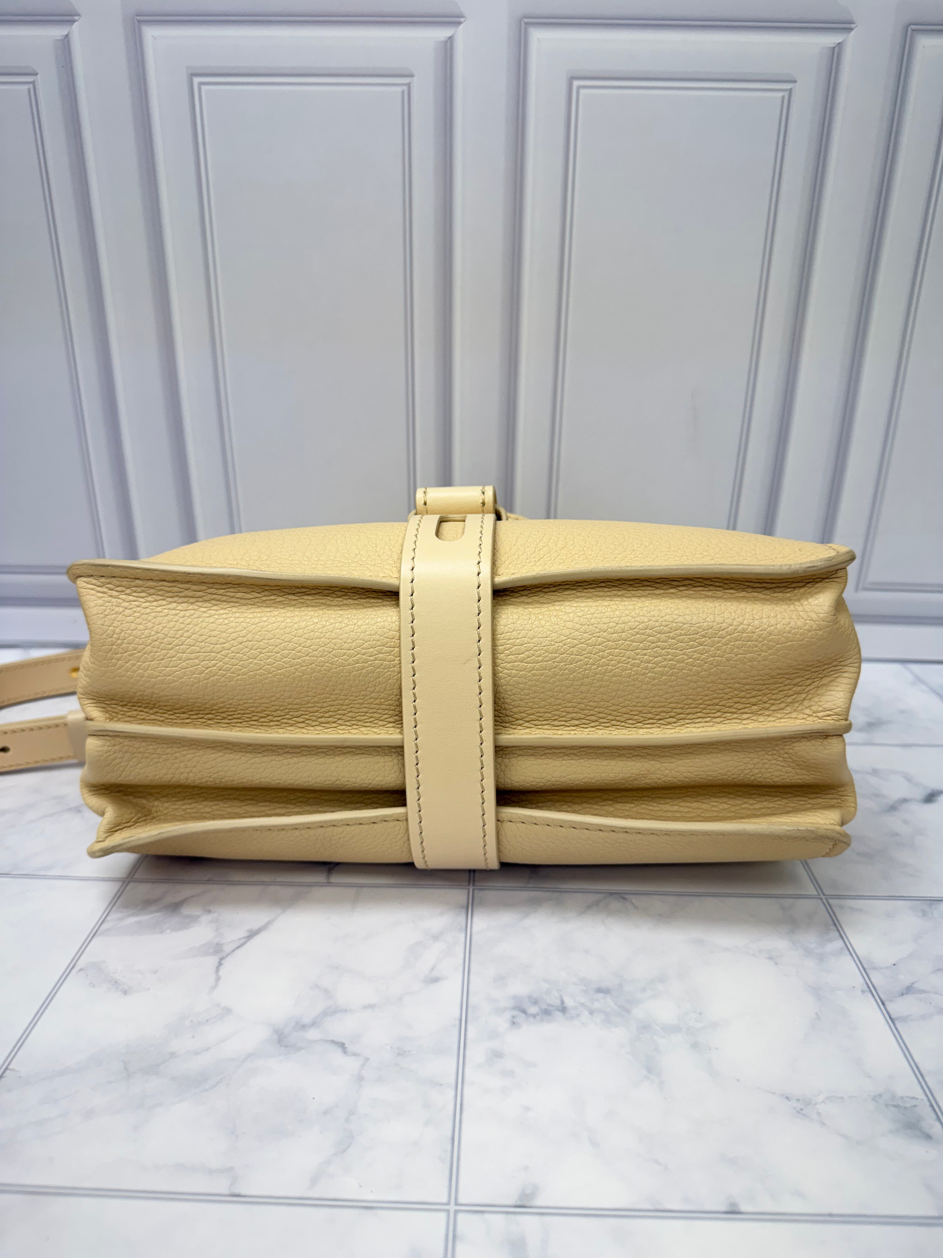 Chloe Beige Grained Leather Aby Day Shoulder Bag