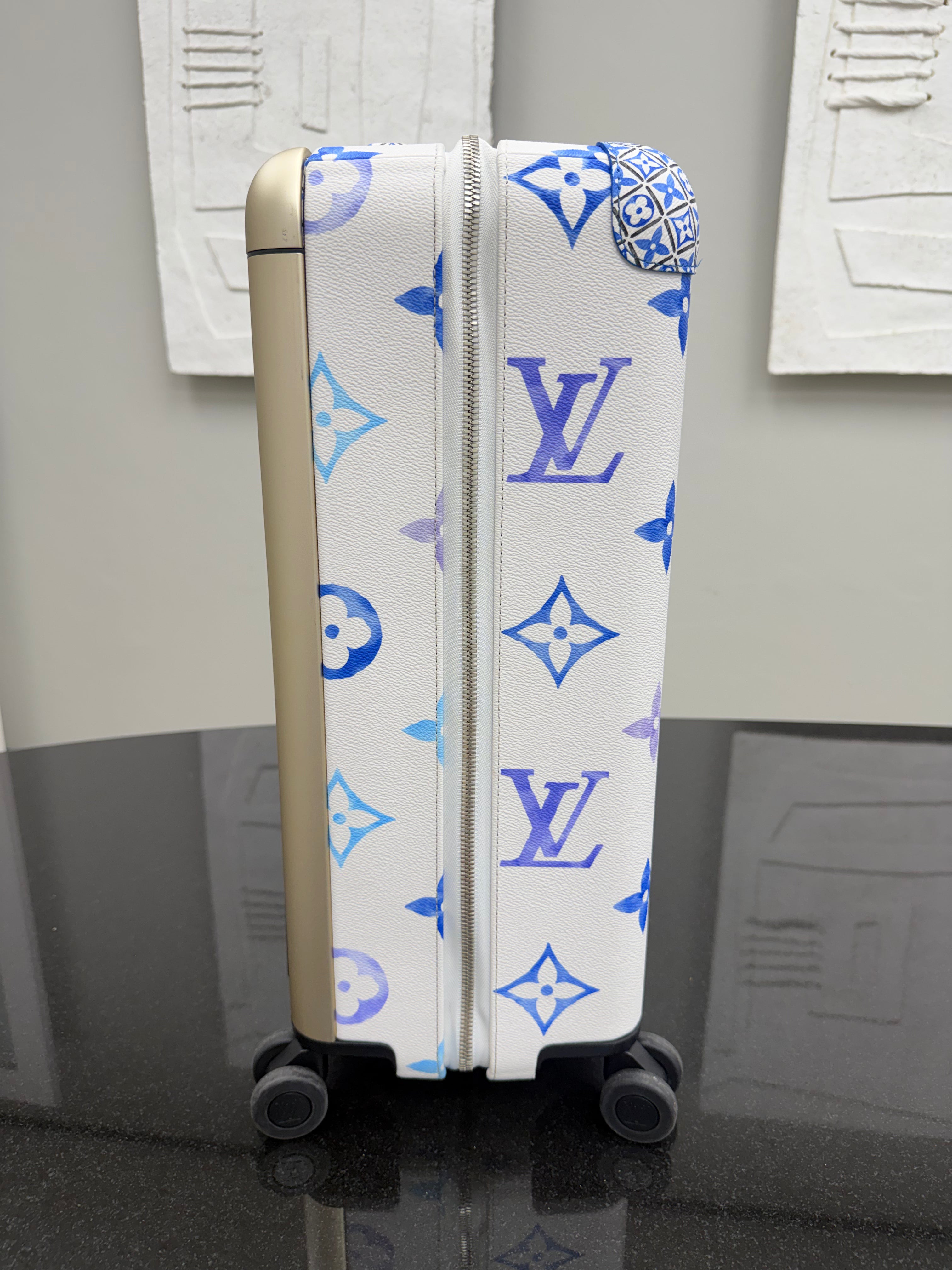 Louis Vuitton White And Blue Monogram By the Pool Horizon 55 Rolling Luggage