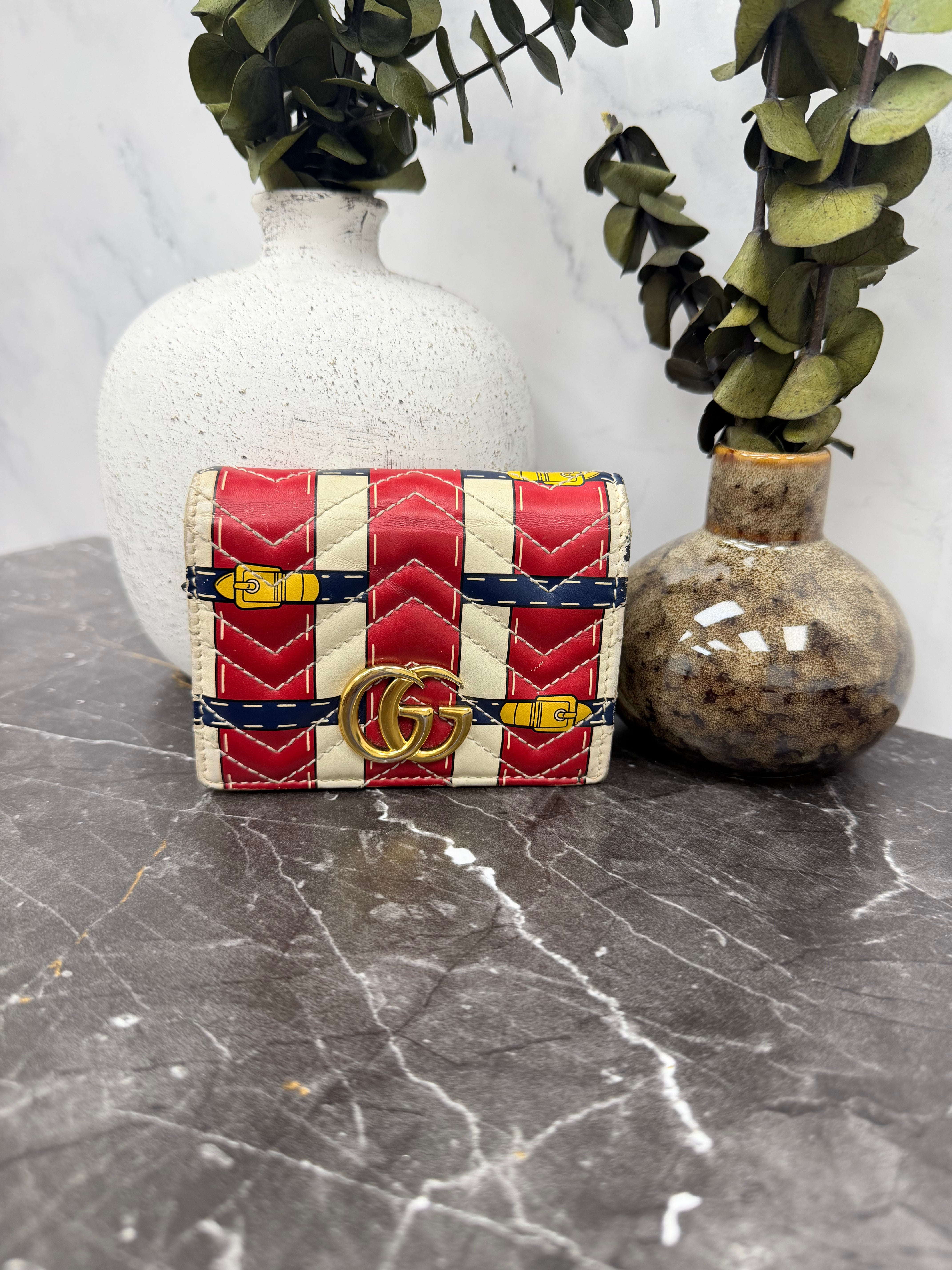 Gucci Red And Cream Leather GG Marmont Trompe Compact Wallet