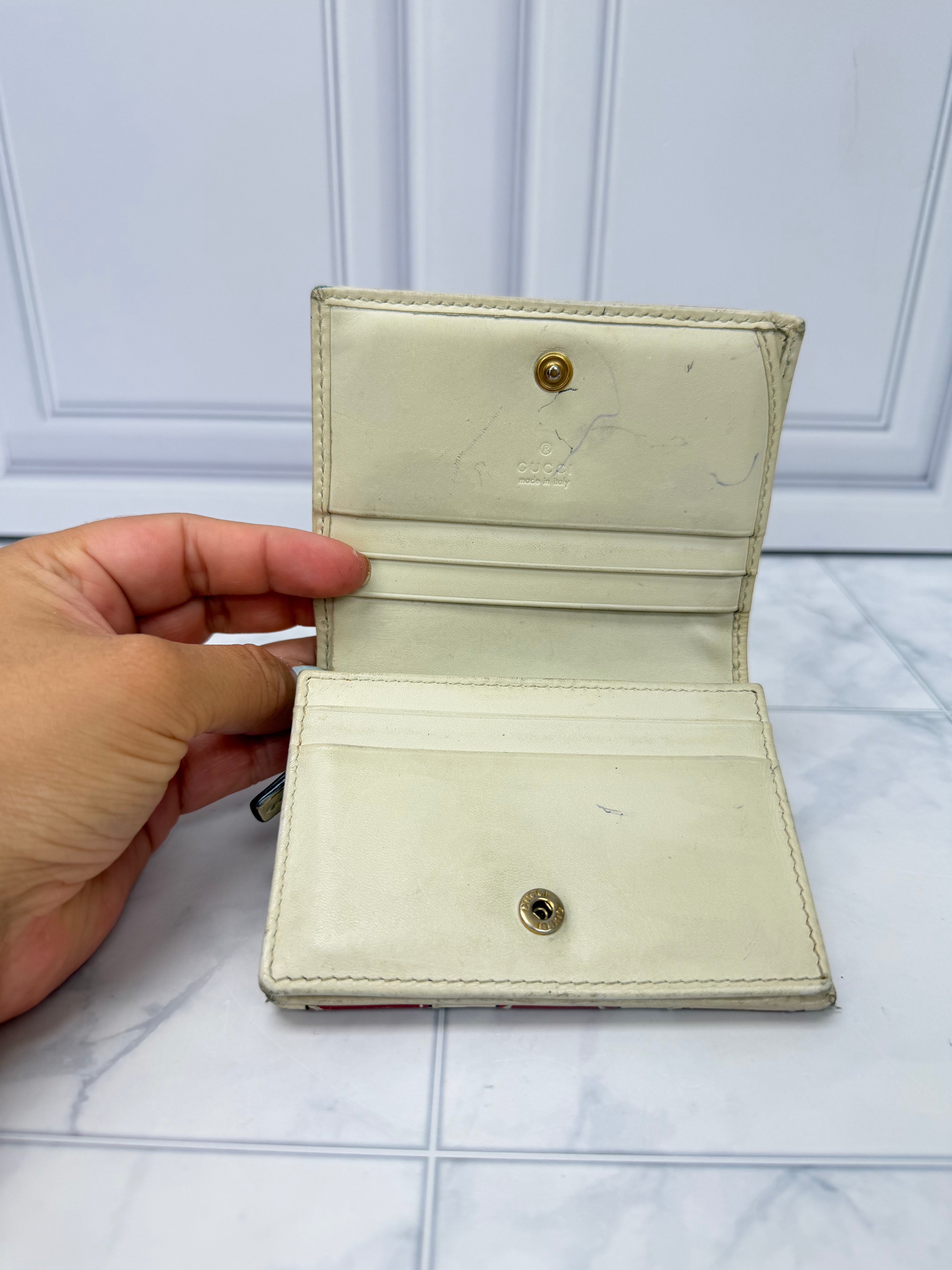 Gucci Red And Cream Leather GG Marmont Trompe Compact Wallet