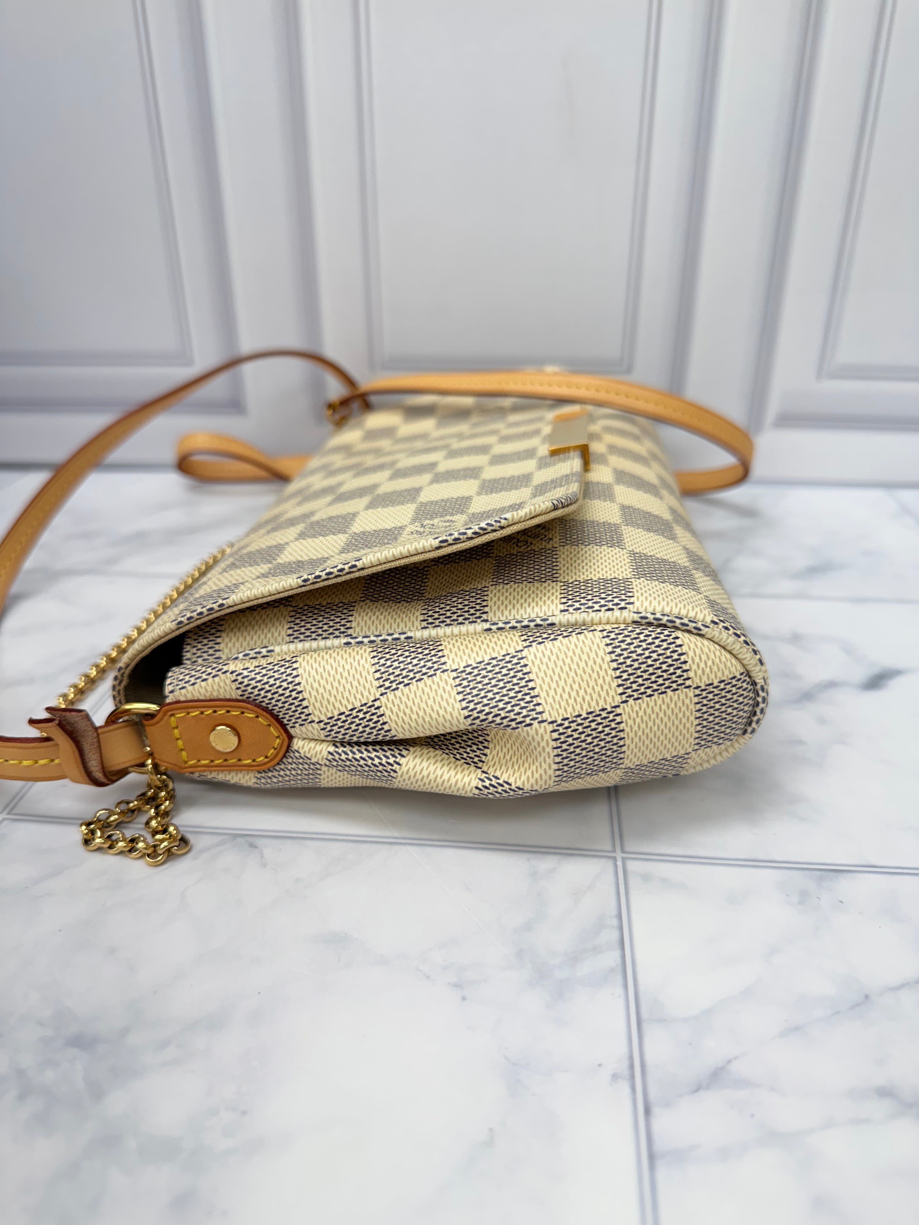 BRAND NEW - Louis Vuitton Damier Azur Favorite Crossbody Bag