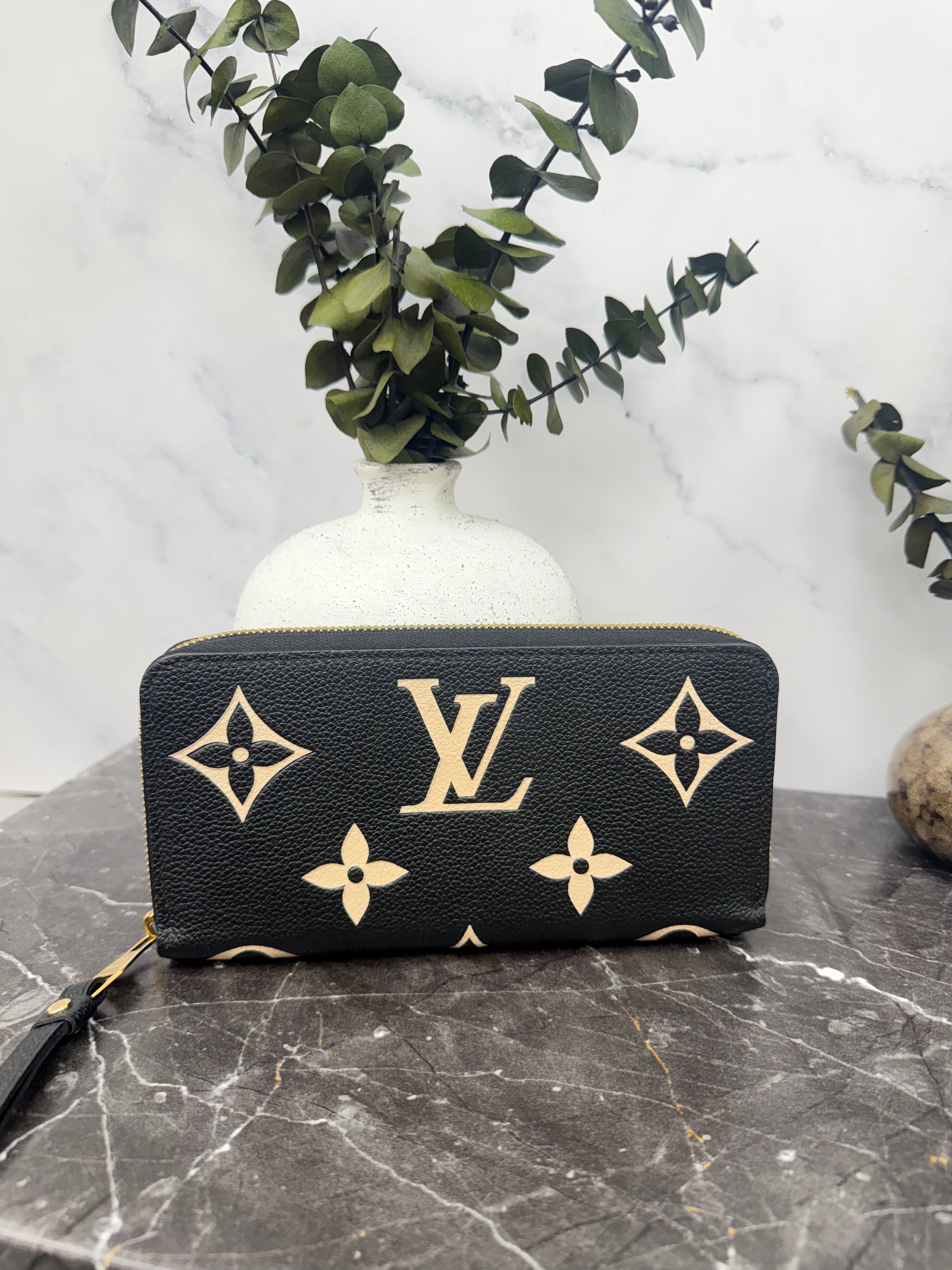 Louis Vuitton Monogram Black Empreinte Leather Zippy Wallet