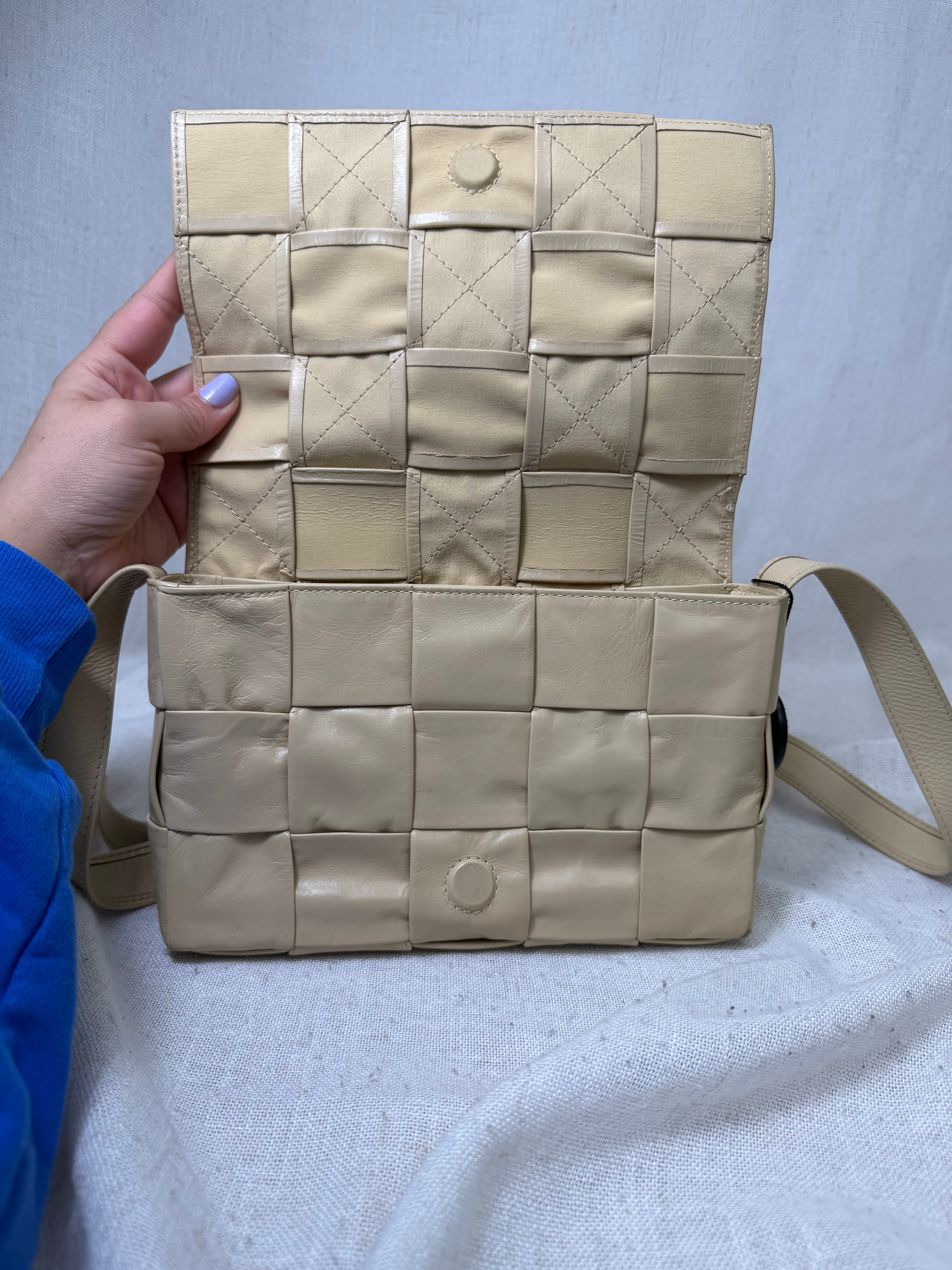 Bottega Veneta Beige Intrecciato Leather Cassette Crossbody Bag