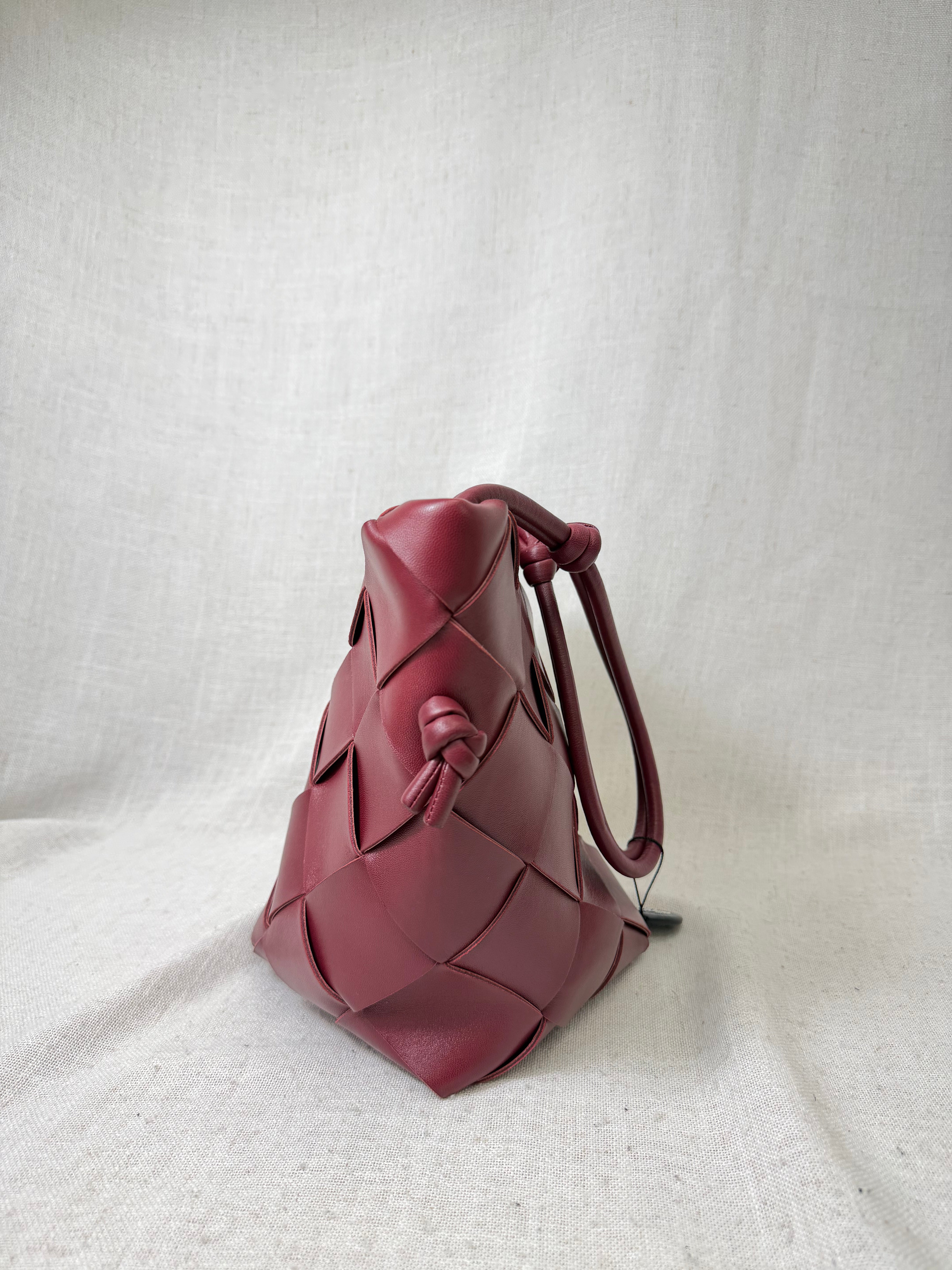 Bottega Veneta Bordeaux Nappa Maxi Intrecciato Clasp Bucket Bag