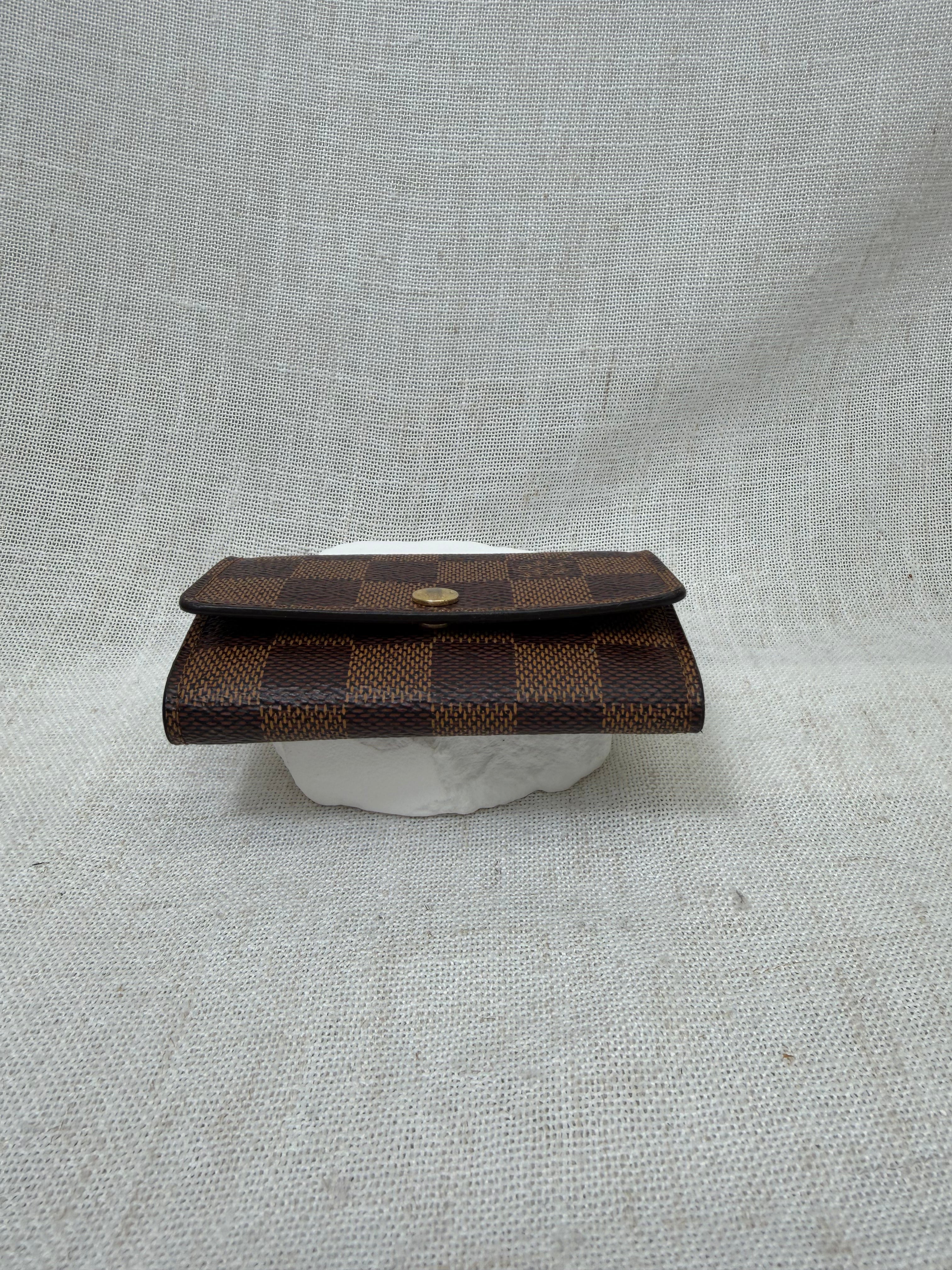 Louis Vuitton Damier Ebene 6 Key Holder