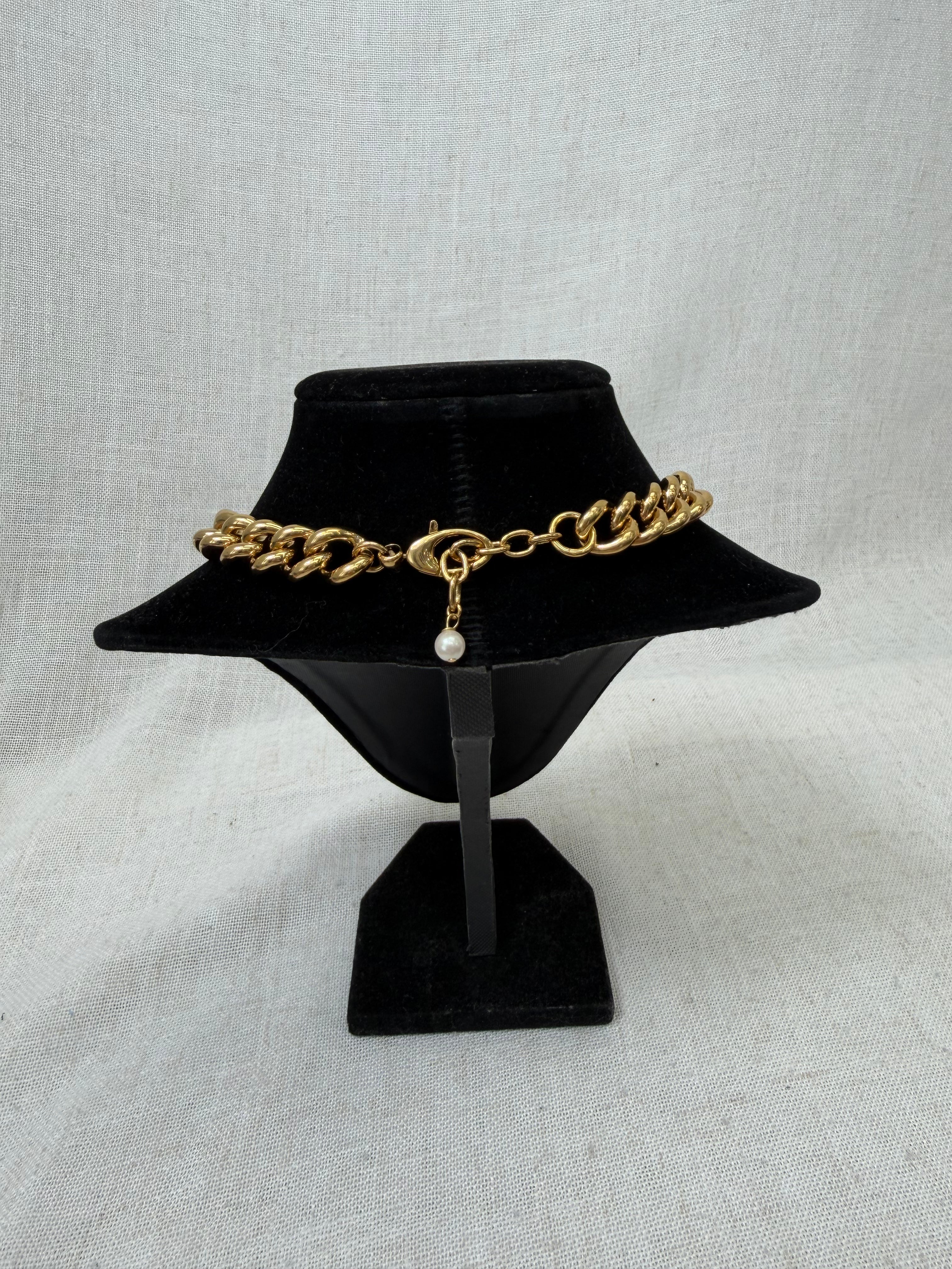 Gucci Gold Tone & Enamel Blondie Chain Choker Necklace