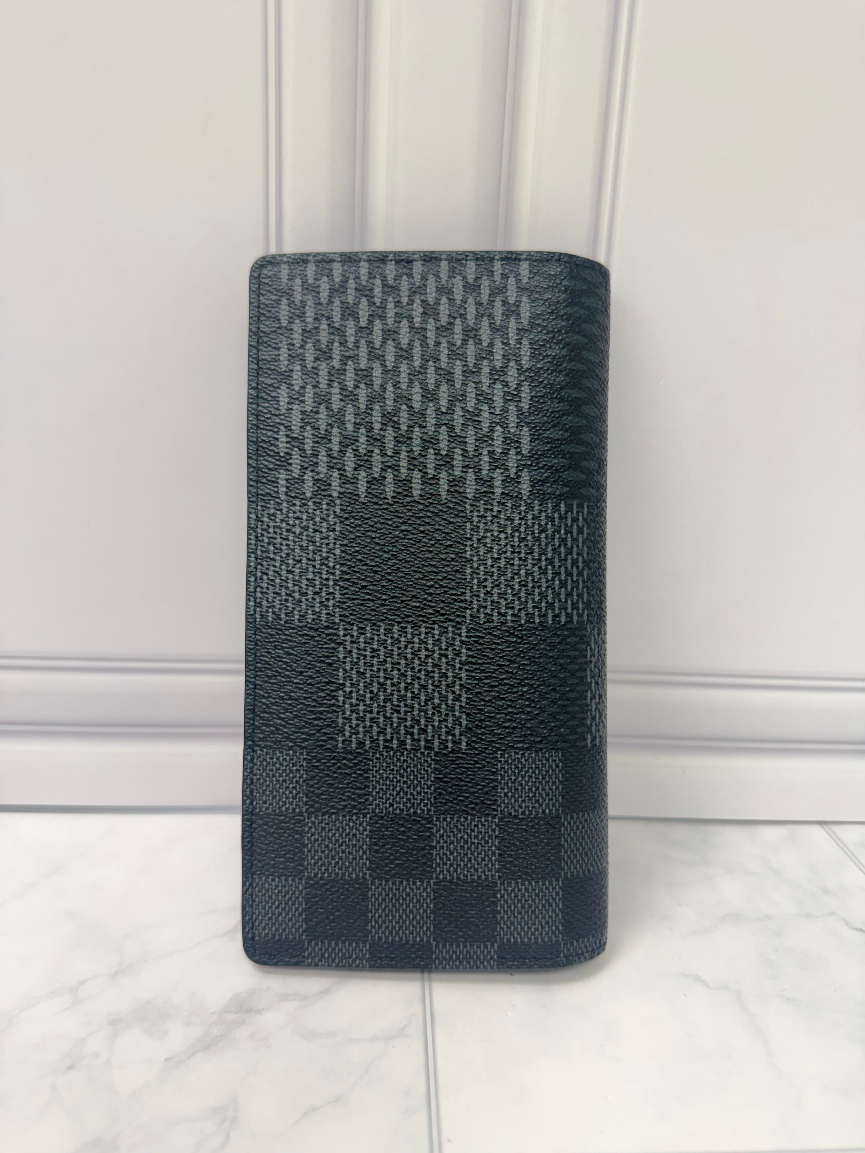 Louis Vuitton Damier Graphite 3D Brazza Wallet