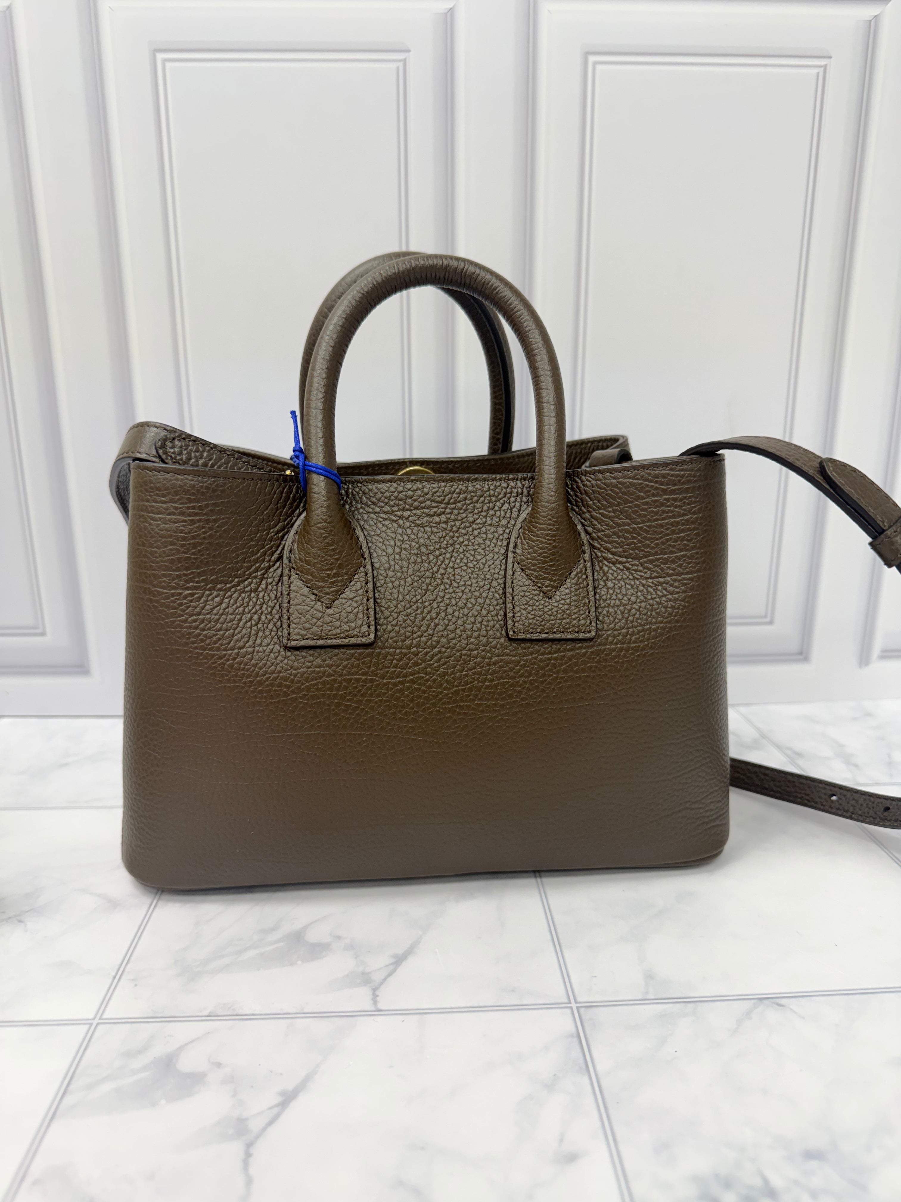 BRAND NEW - Burberry Brown Grained Leather Small Bermondsey Crossbody Tote Bag