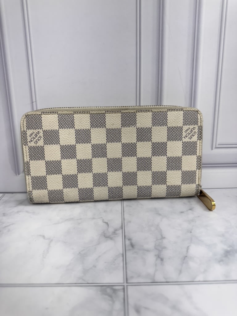 Louis Vuitton Damier Azur Zippy Wallet