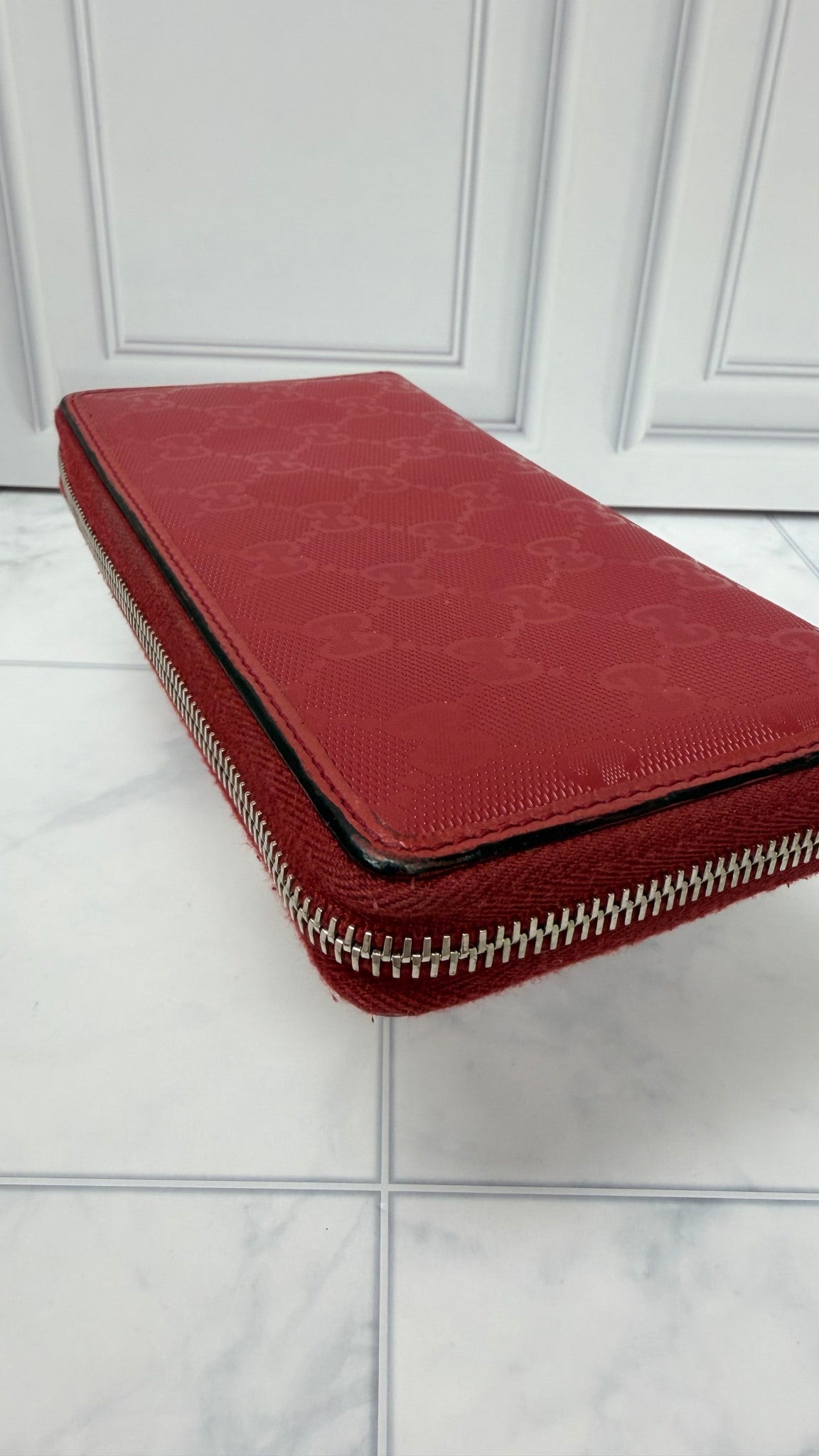 Gucci Red Imprime Microguccissima Zippy Wallet