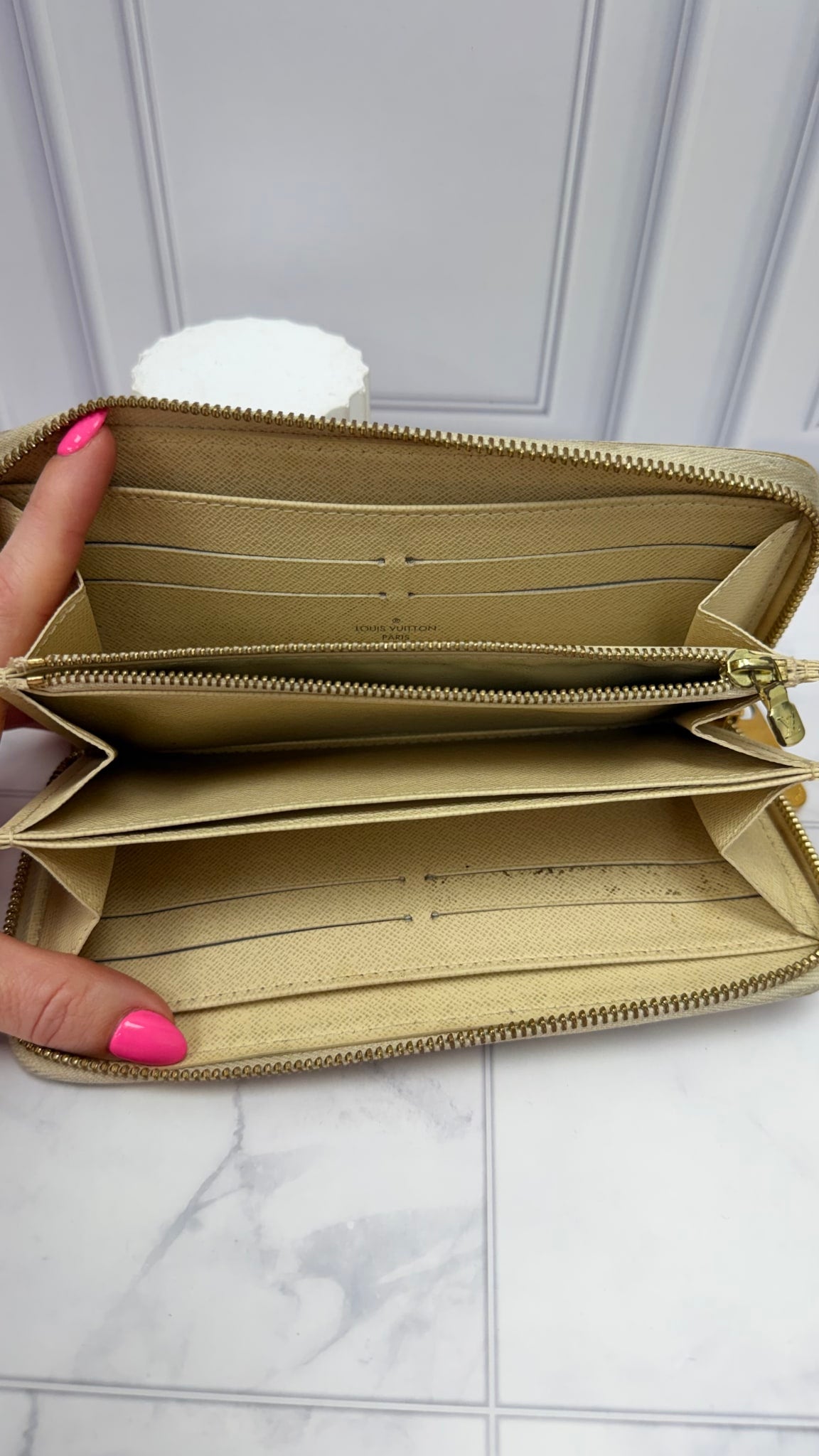 Louis Vuitton Damier Azur Zippy Wallet
