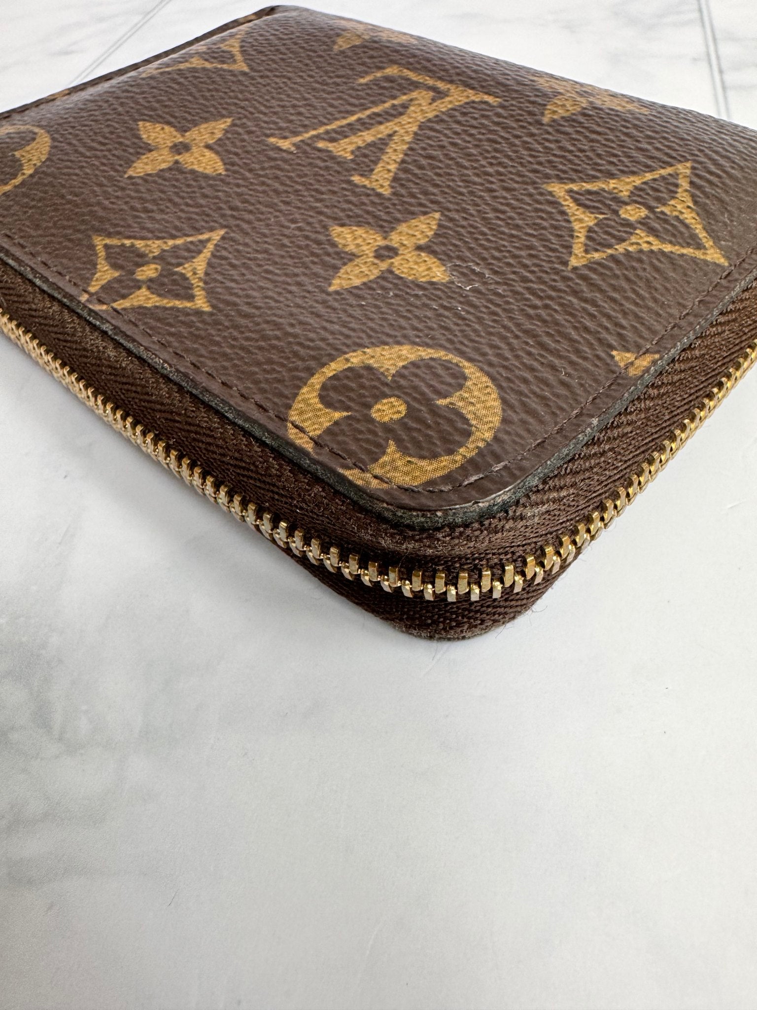 Louis Vuitton Monogram Zippy Coin Purse