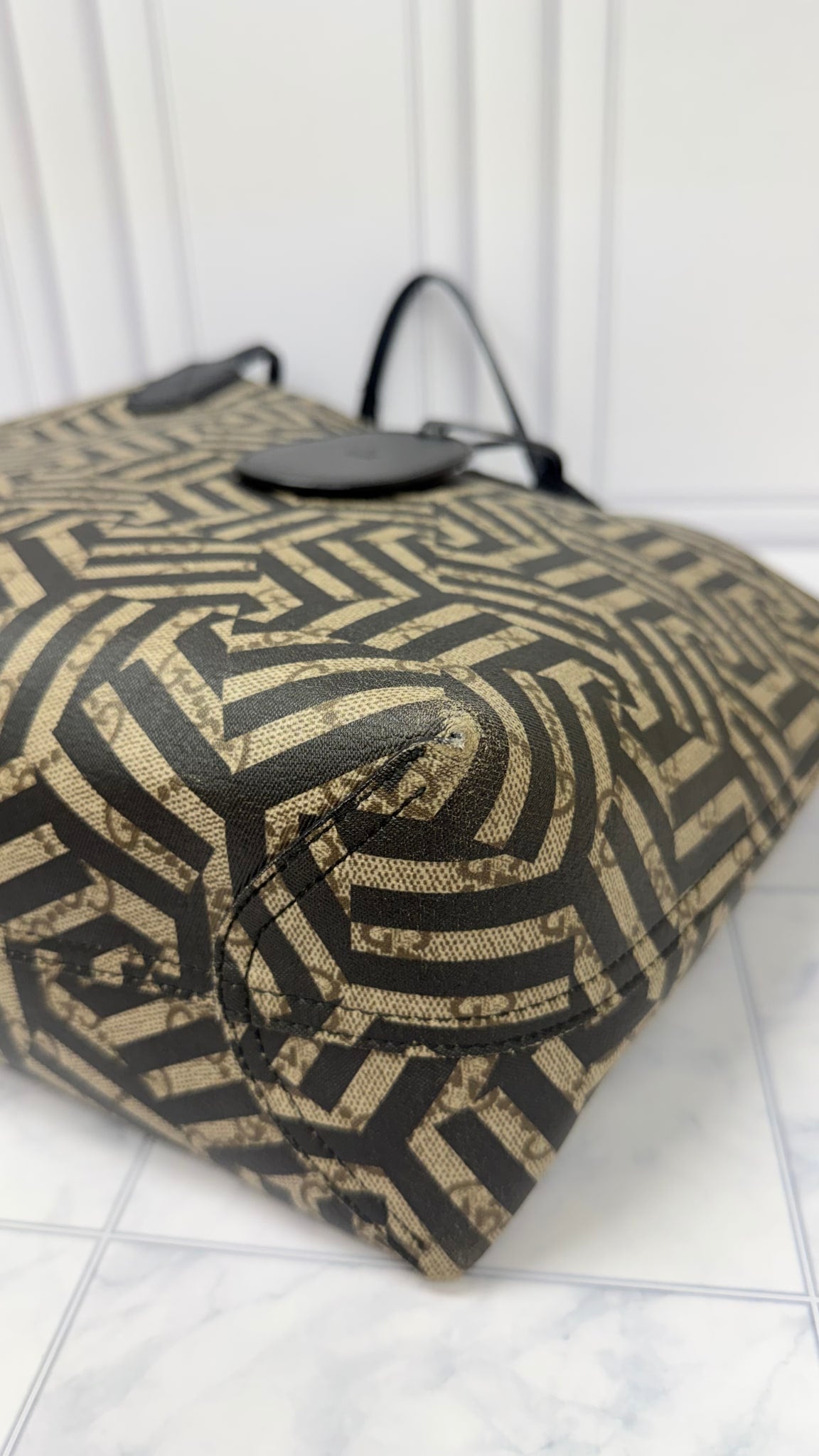 Gucci Black GG Supreme Reversible Tote Bag
