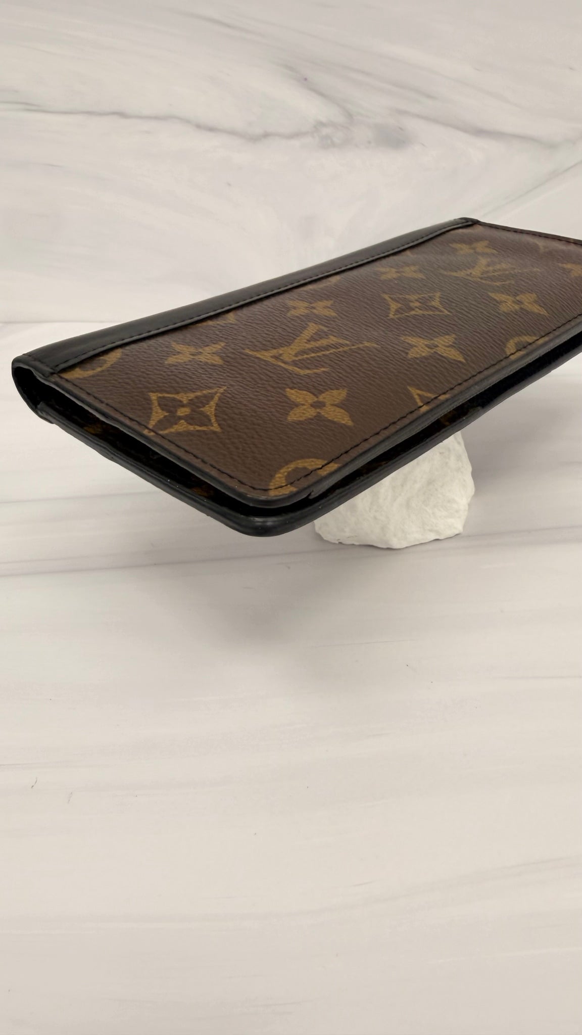 Louis Vuitton Monogram Macassar Brazza Wallet