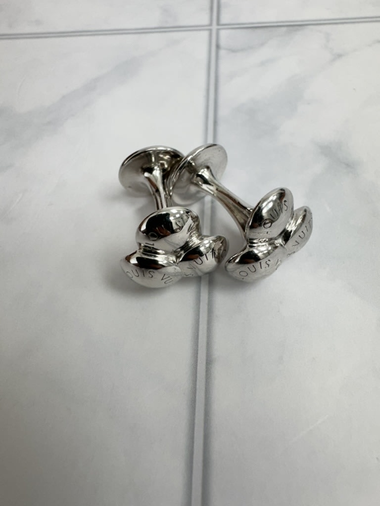 LIKE NEW - Louis Vuitton Silver Bouquet De Clous Cufflinks In Damier Ebene Case