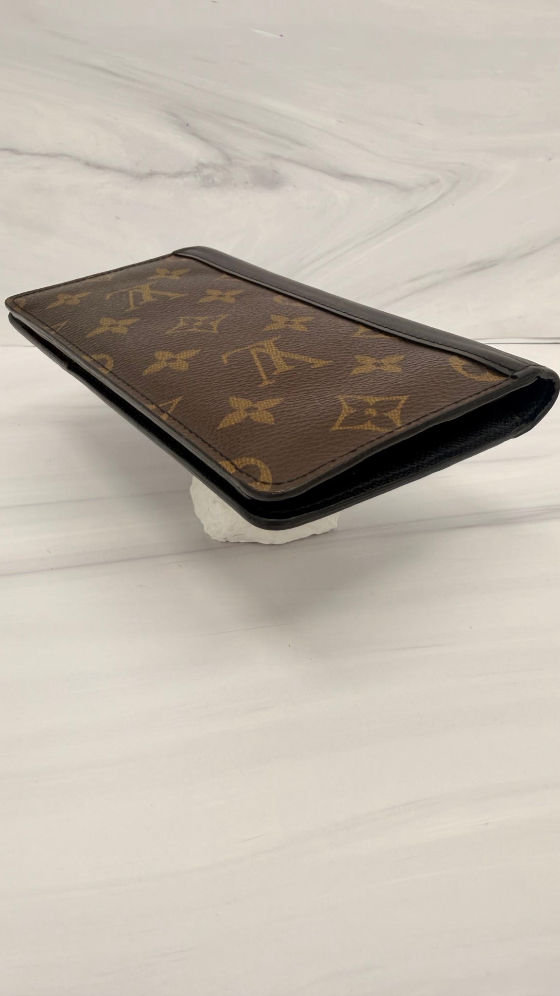 Louis Vuitton Monogram Macassar Brazza Wallet