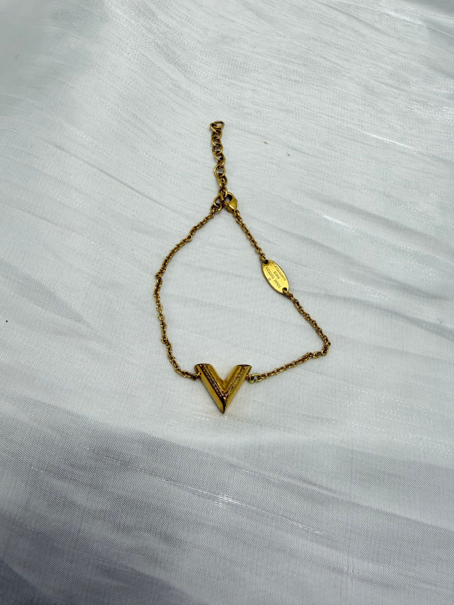 Louis Vuitton Gold Tone Essential V Bracelet