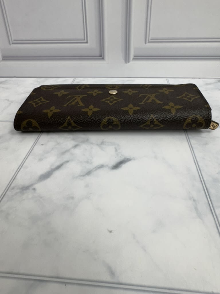 Louis Vuitton Monogram Sarah Wallet