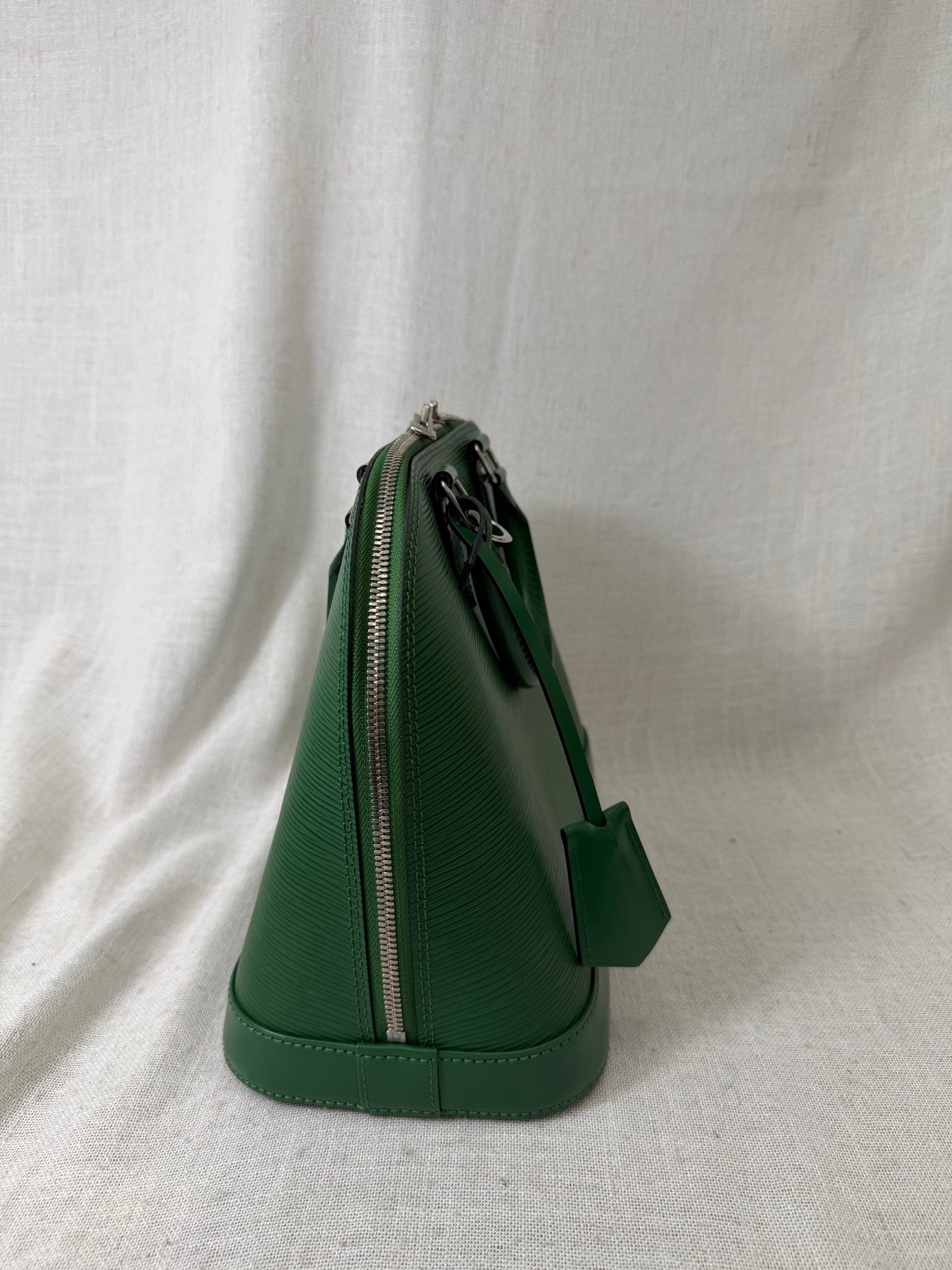 LIKE NEW - Louis Vuitton Green Epi Leather Alma PM Handbag