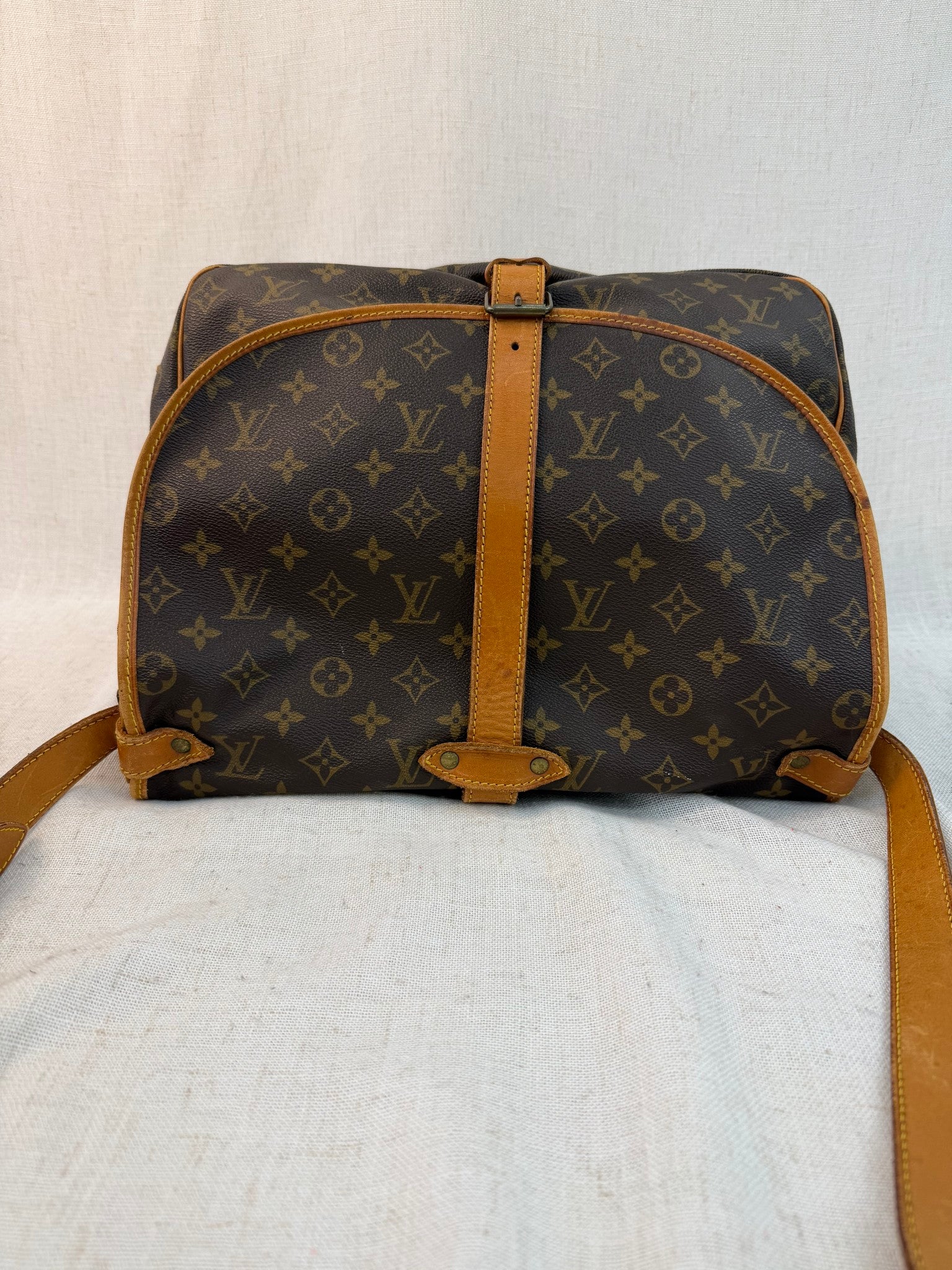 Louis Vuitton Monogram Saumur 35 Shoulder Bag