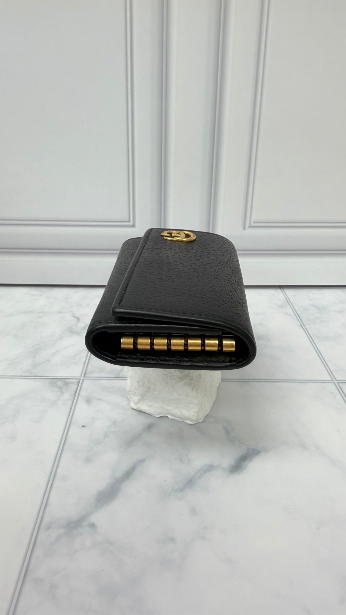 Gucci Black Leather GG Marmont 6 Key Case