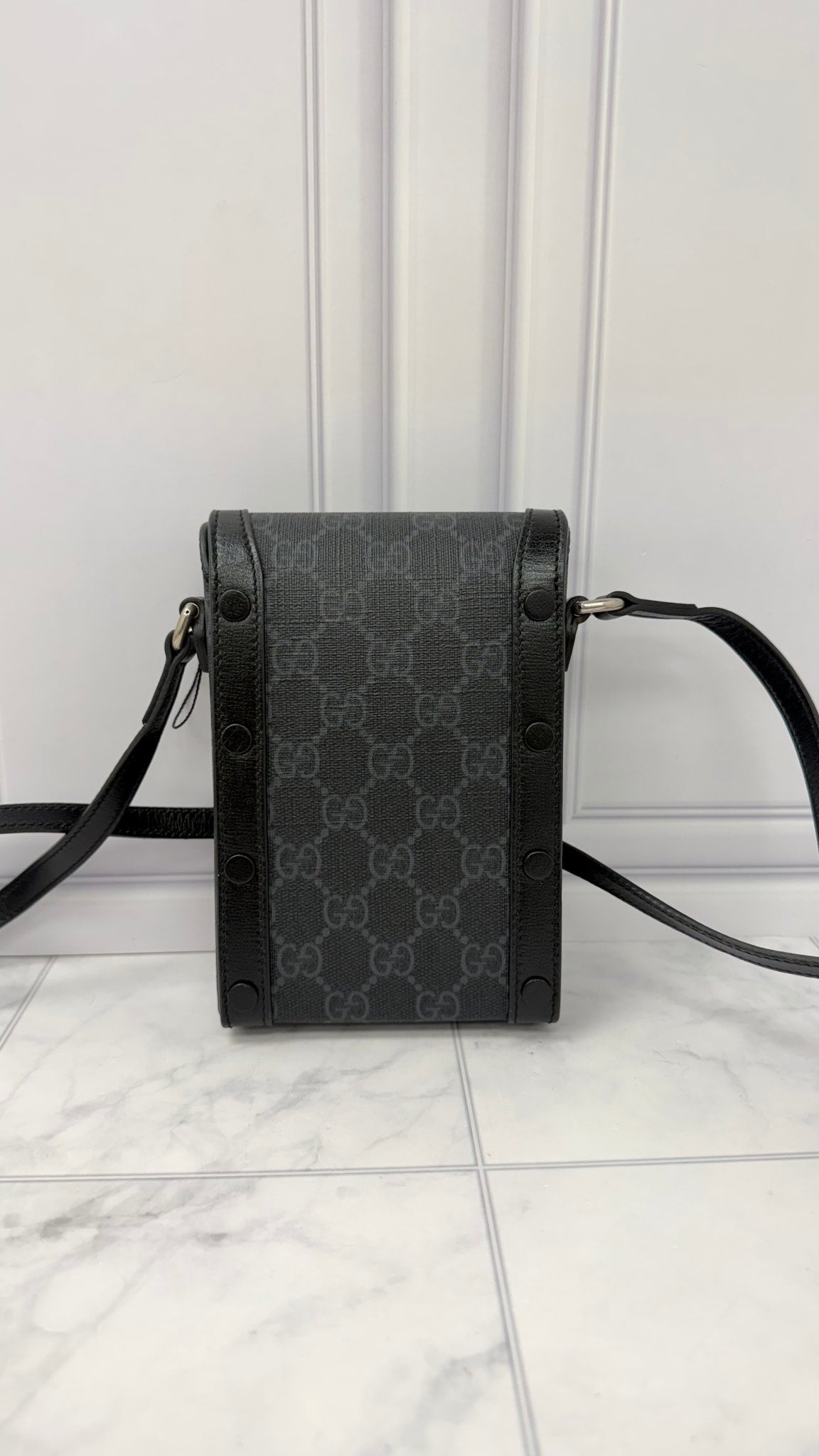 LIKE NEW - Gucci Black GG Supreme Phone Holder Crossbody Bag