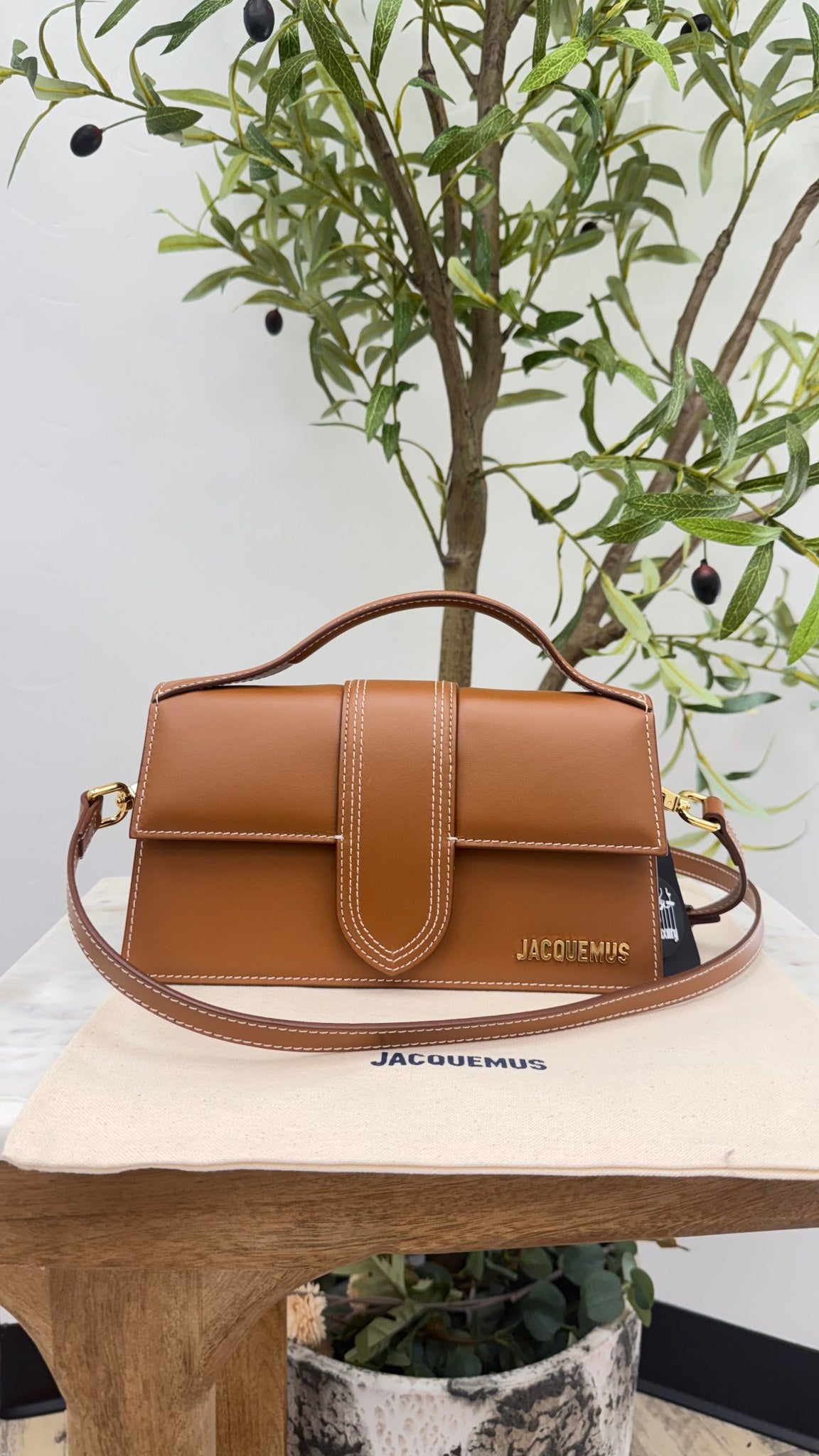 BRAND NEW - Jacquemus Light Brown Leather Le Grand Bambino 2Way Handbag