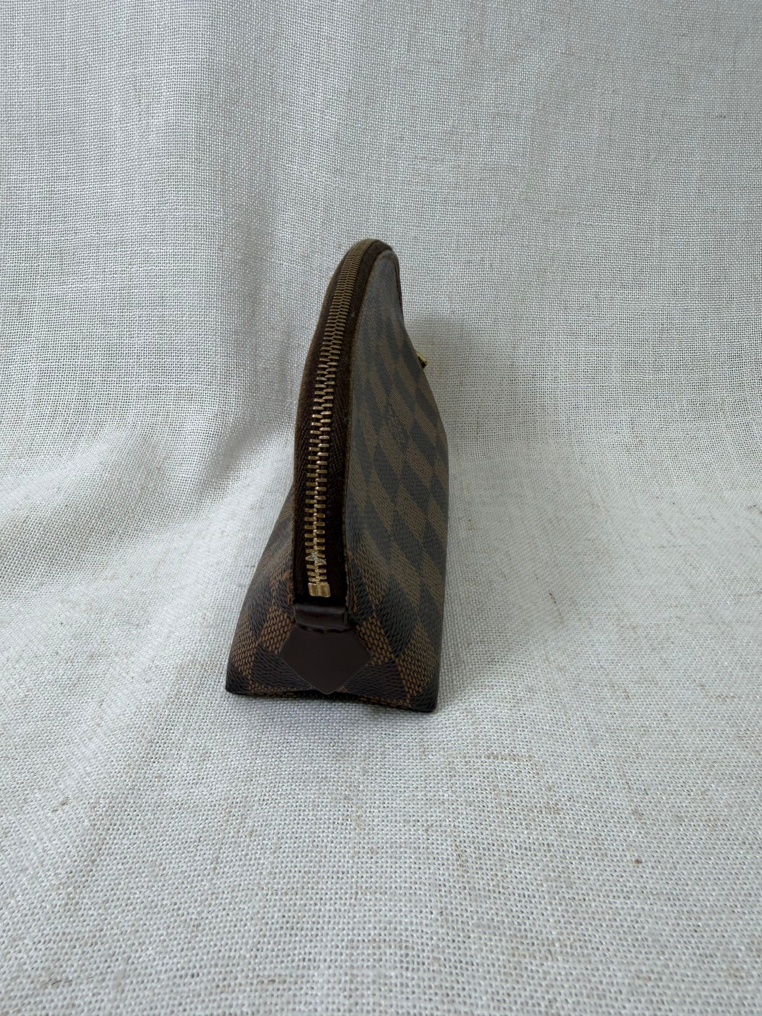 Louie Vuitton Damier Ebene Cosmetic Pouch