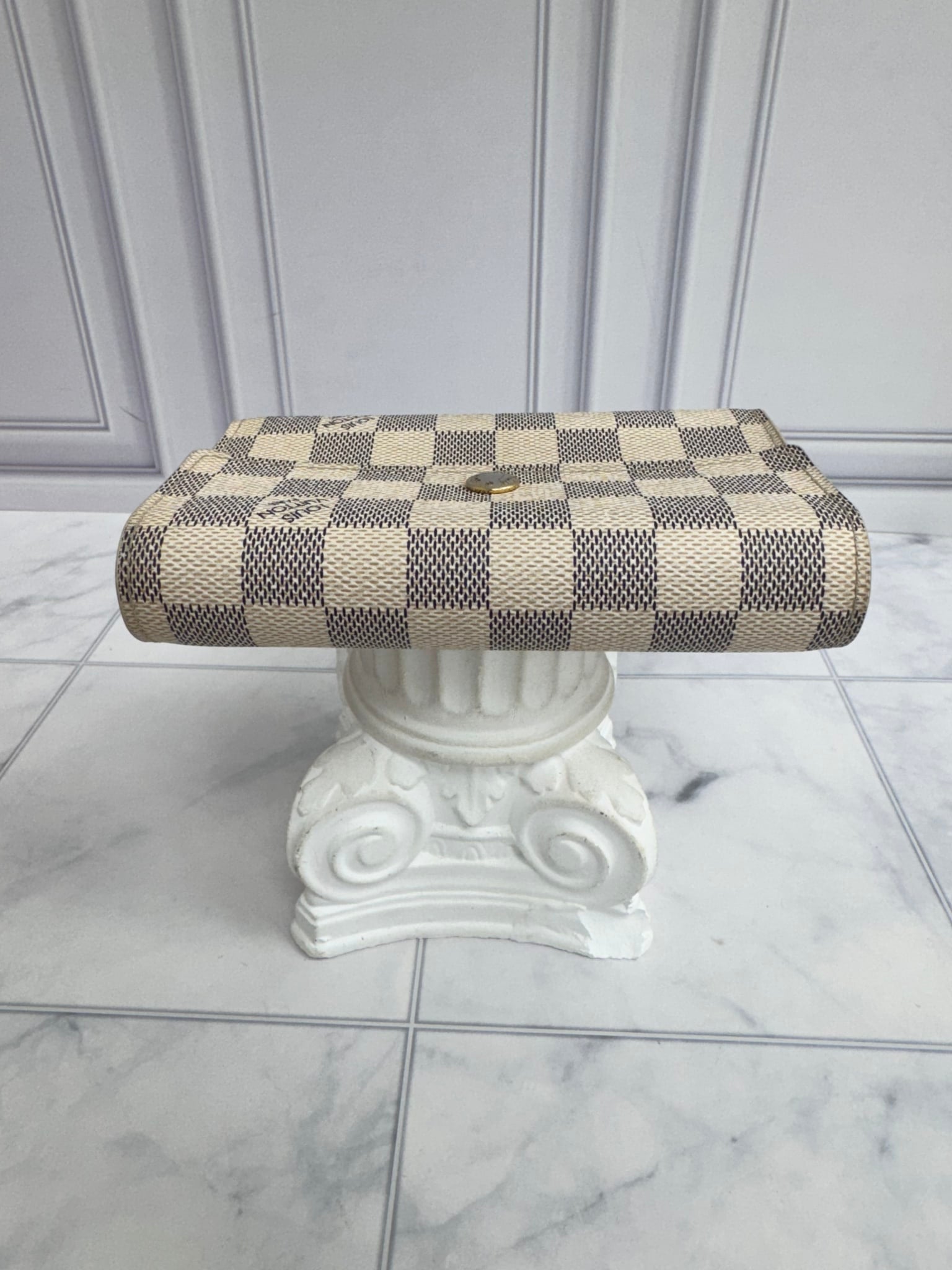 Louis Vuitton Damier Azur Alexandra Wallet