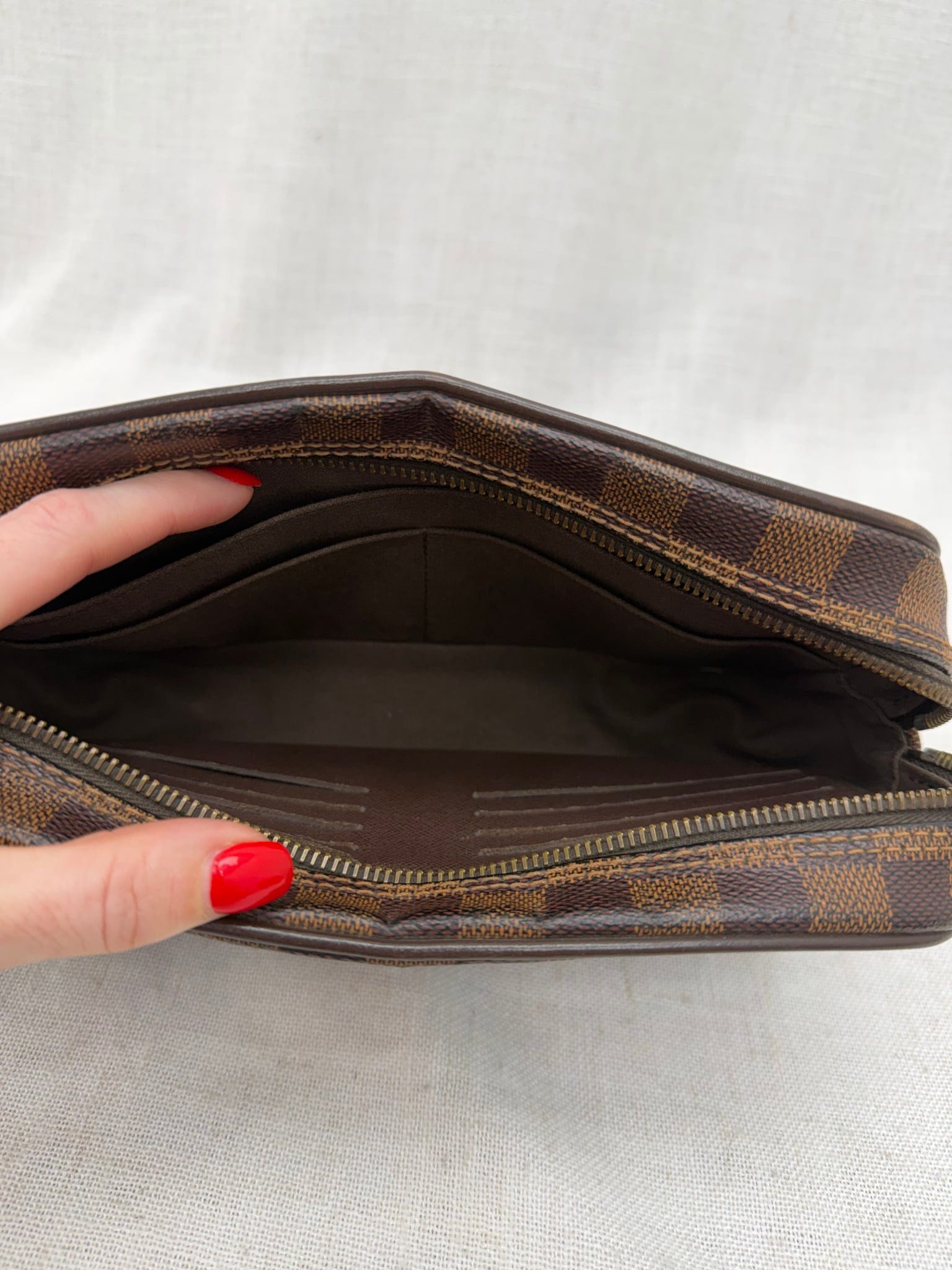 Louis Vuitton Damier Ebene Saint Paul Clutch