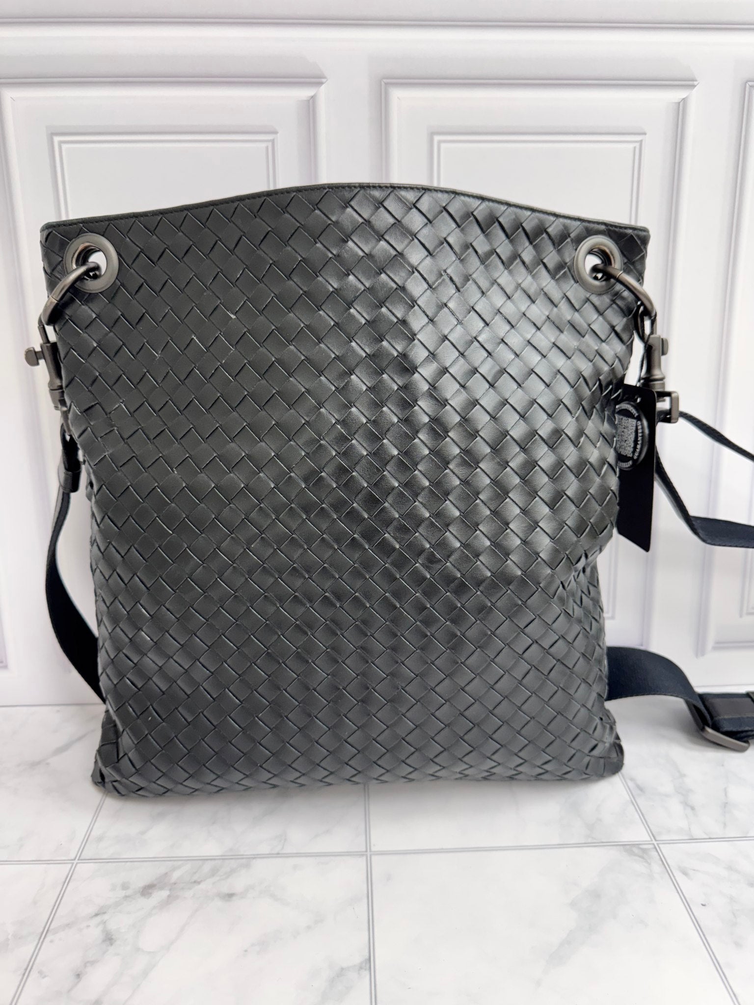 Bottega Veneta Black Intrecciato Leather Messenger Bag