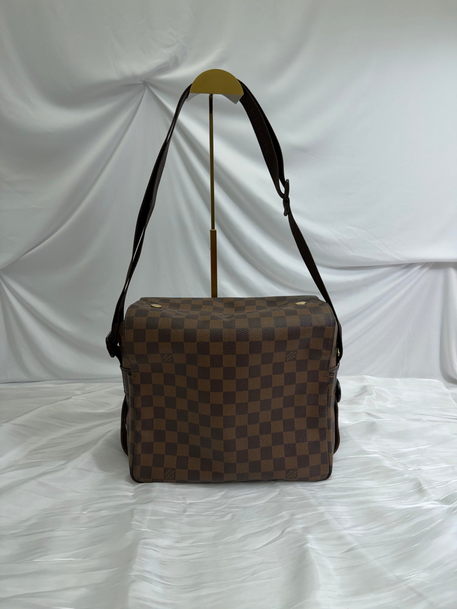 Louis Vuitton Damier Ebene Naviglio Messenger Bag