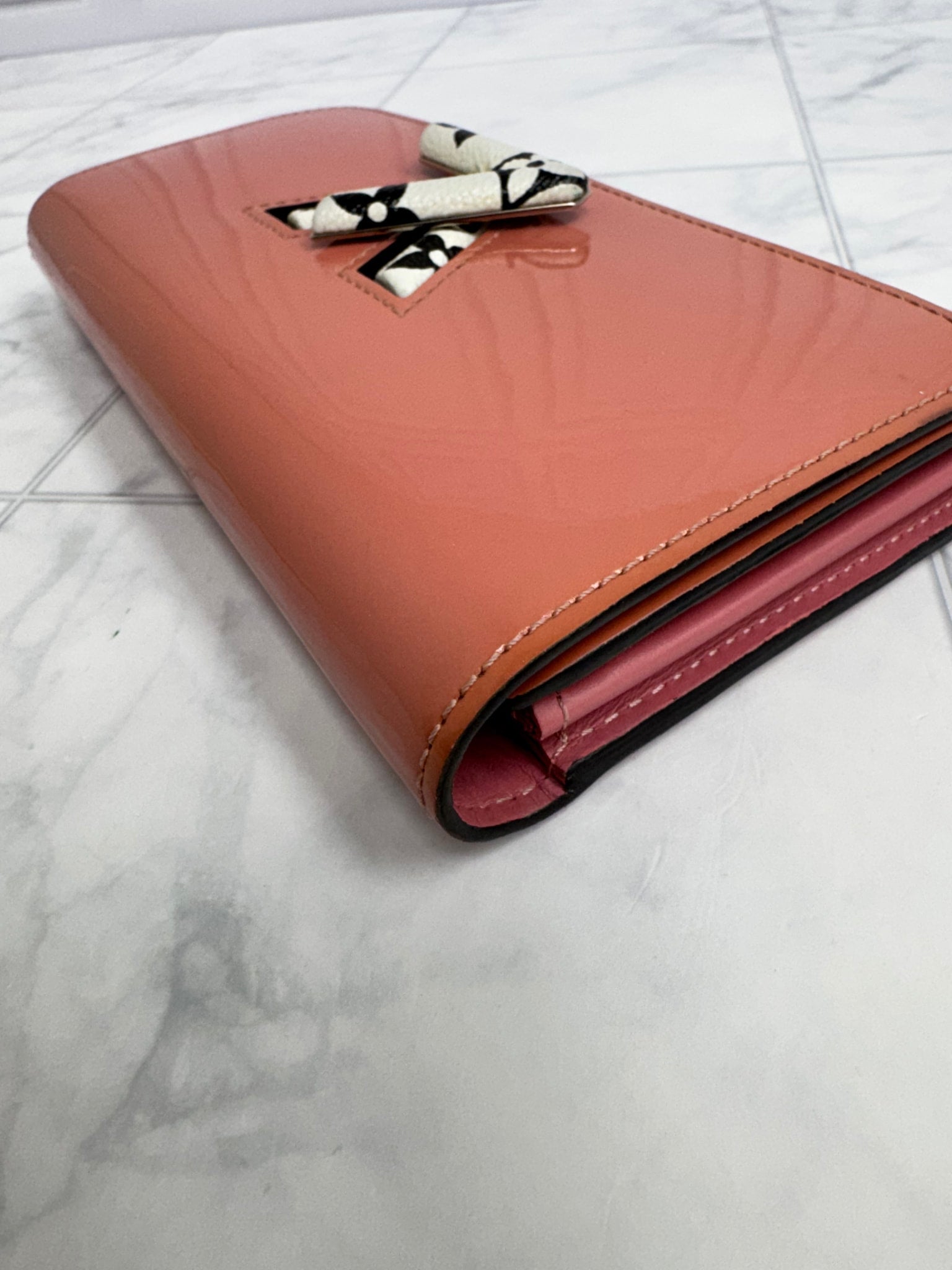Louis Vuitton Pink Vernis Twist Long Wallet