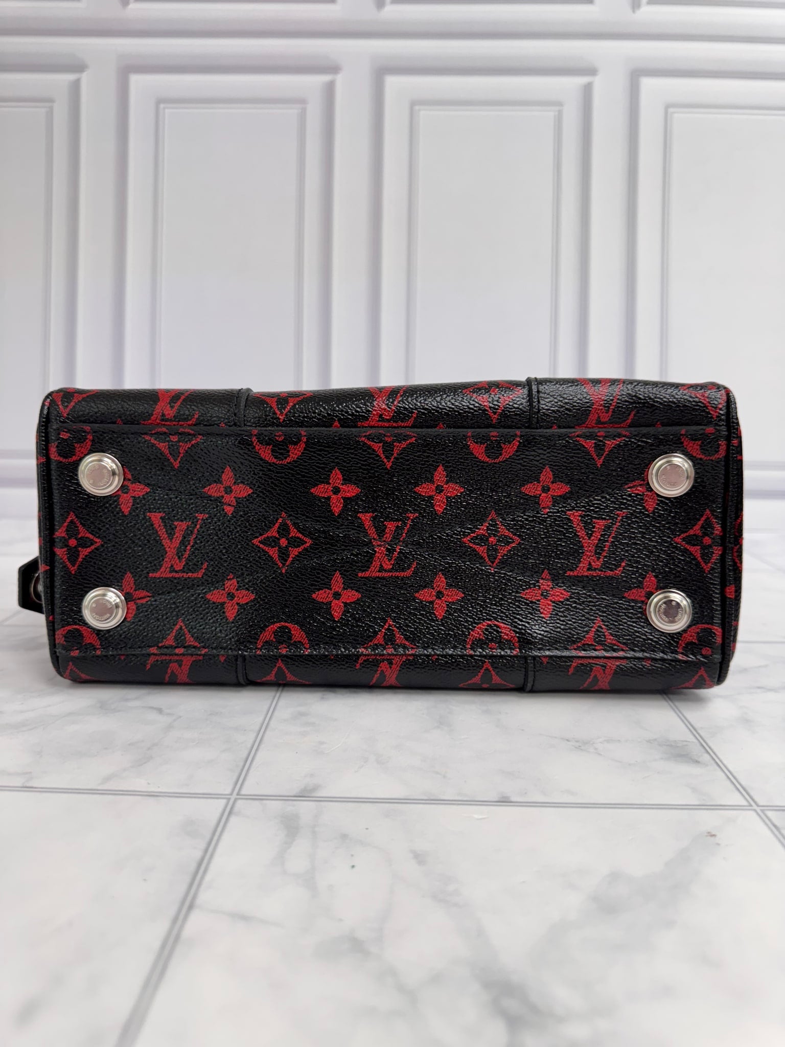 Louis Vuitton Infrarouge Monogram Dora Soft BB 2way Bag
