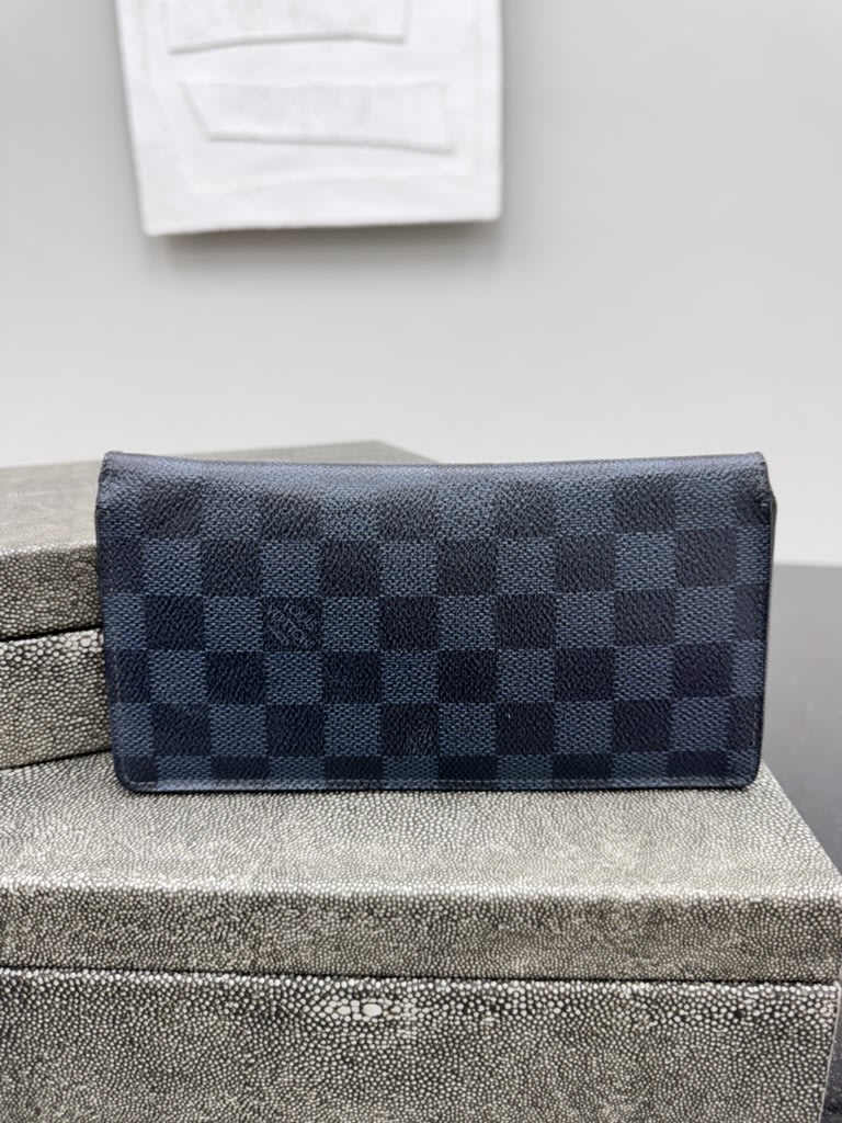 Louis Vuitton Damier Cobalt Brazza Long Wallet