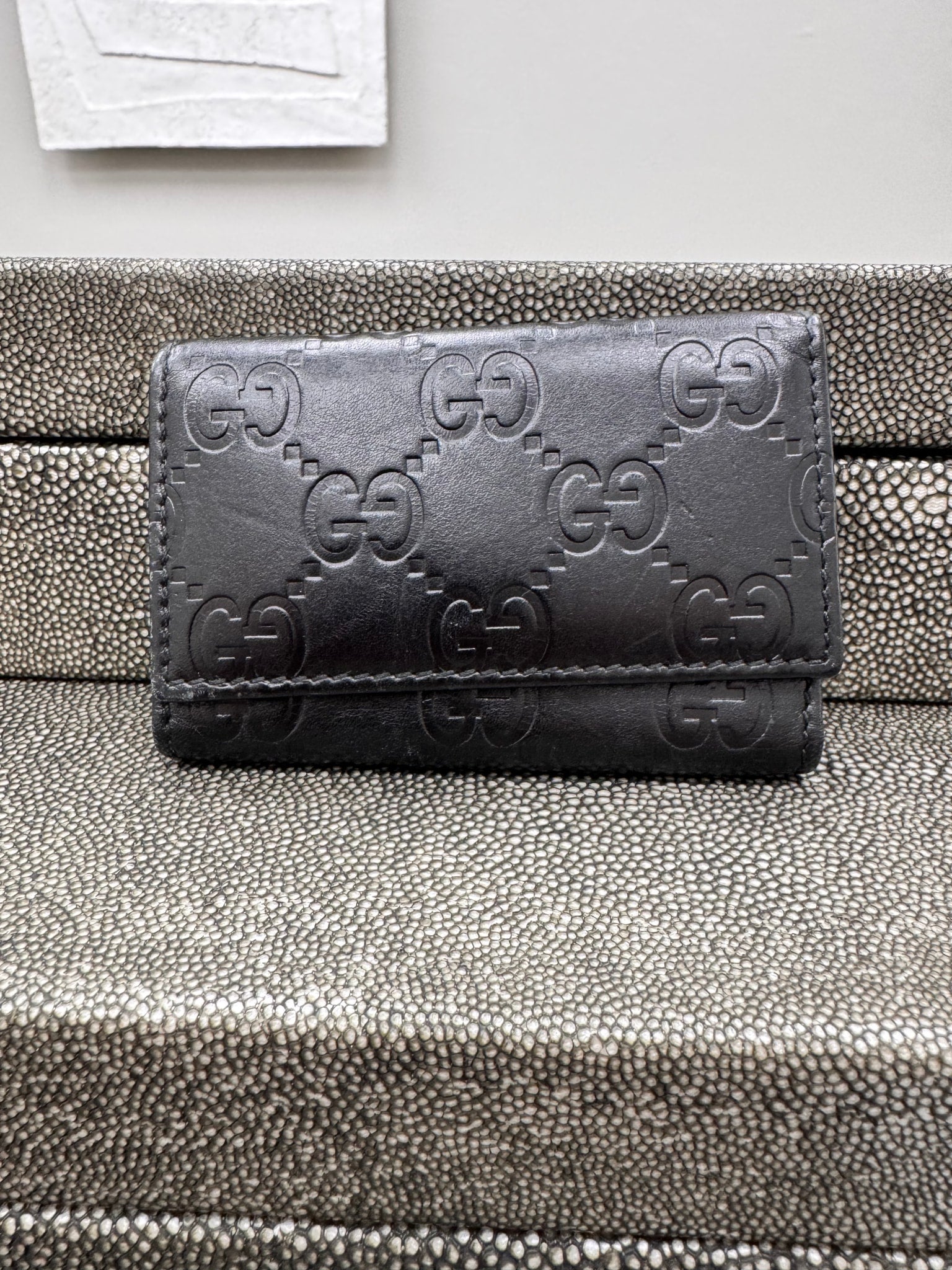 Gucci Black GG Embossed Leather 6 Key Case