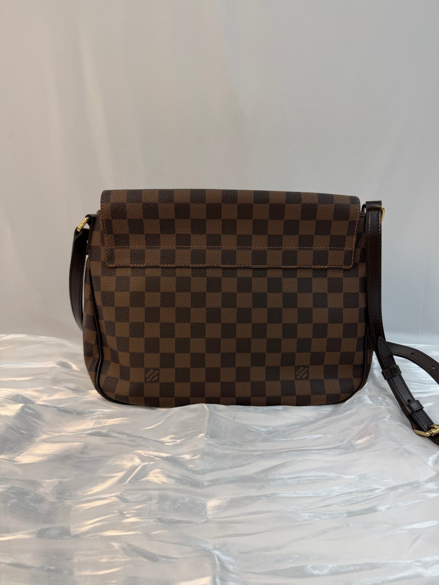 Louis Vuitton Damier Ebene Besace Rosebery Shoulder Bag