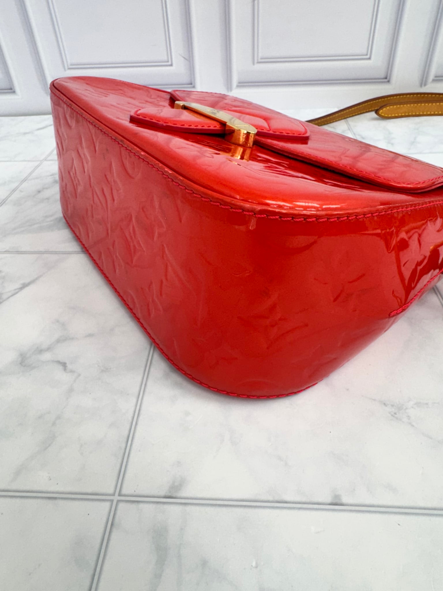 Louis Vuitton Red Vernis Monogram Bellflower Crossbody Bag GM