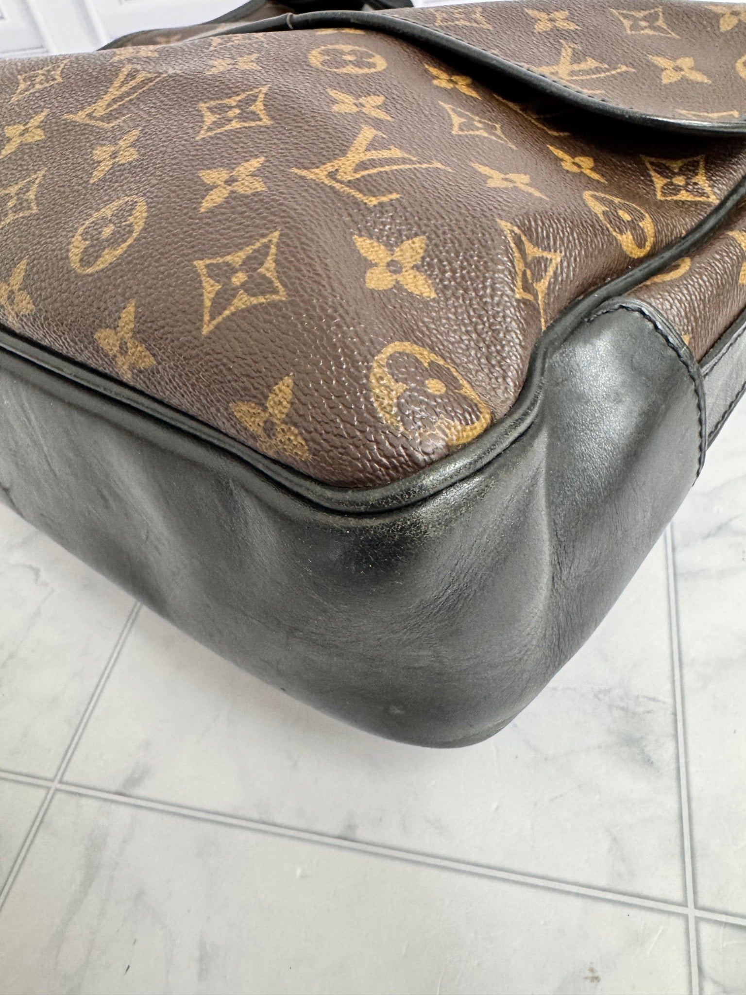 Louis Vuitton Monogram Macassar Bass Messenger Bag MM