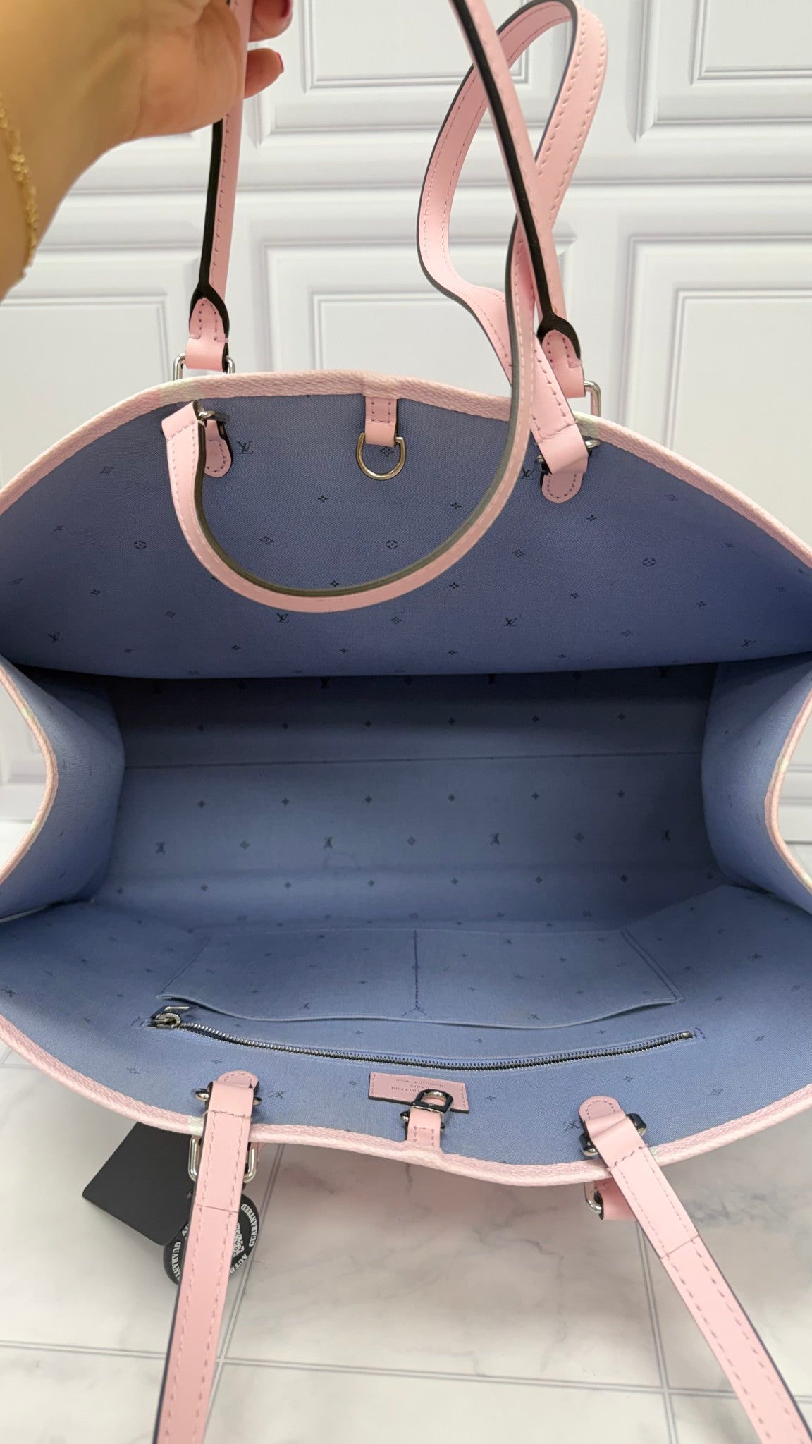 Louis Vuitton Monogram Multicolor Pastel Escale On The Go GM Tote Bag