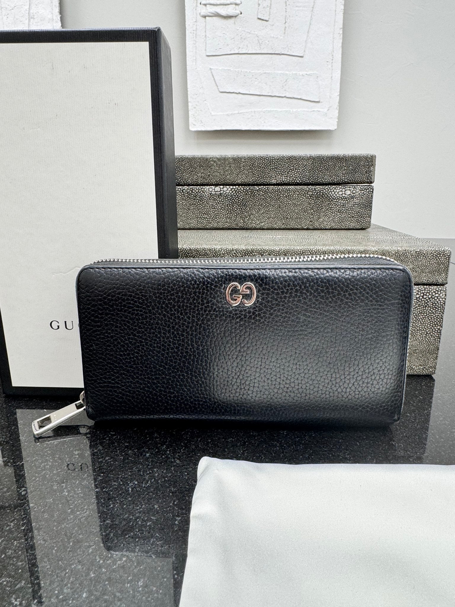 Gucci Black Grained Leather Long Zippy Wallet