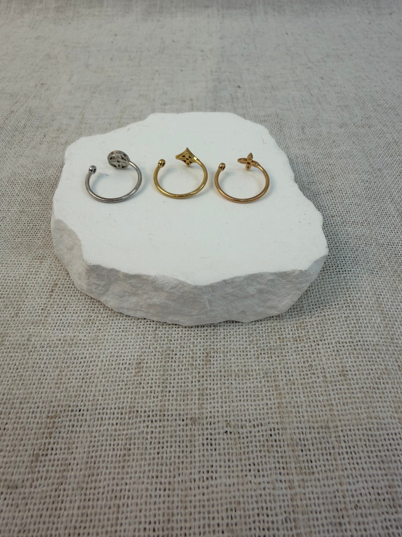 Louis Vuitton Idylle Blossom Gold And Diamond 3 Ring Set