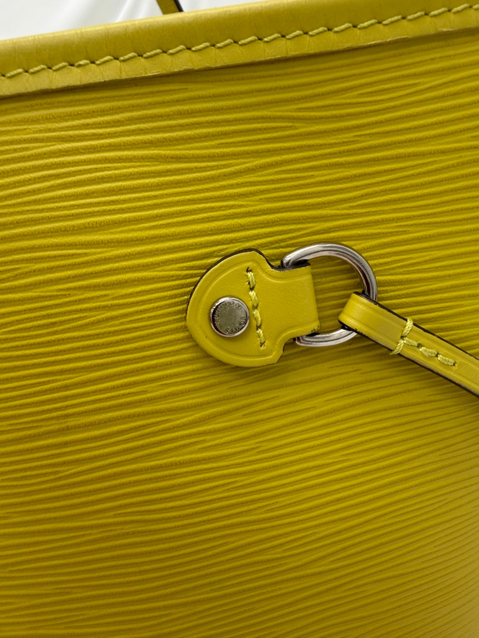 Louis Vuitton Yellow Epi Neverfull MM
