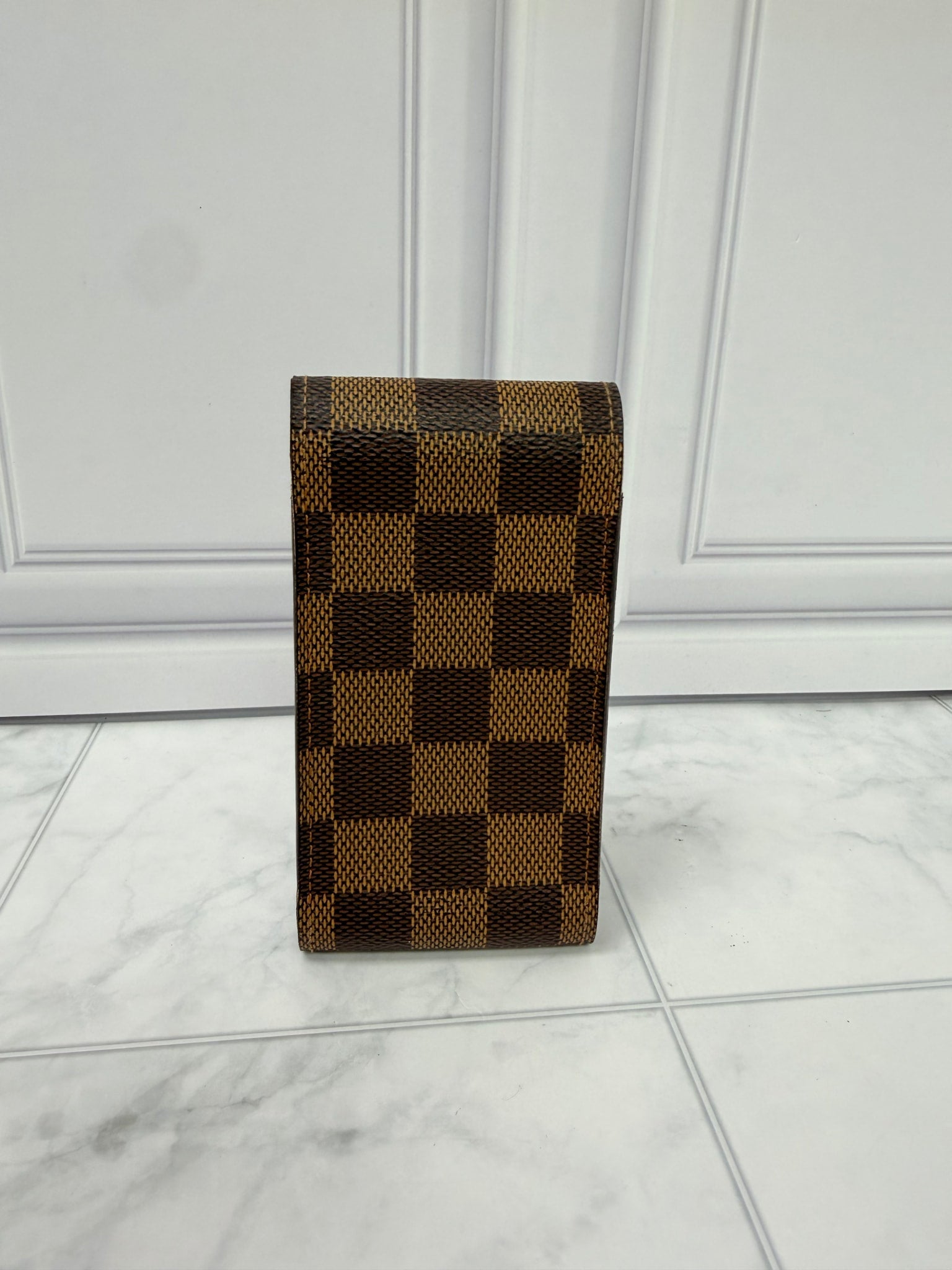 Louis Vuitton Damier Ebene Case