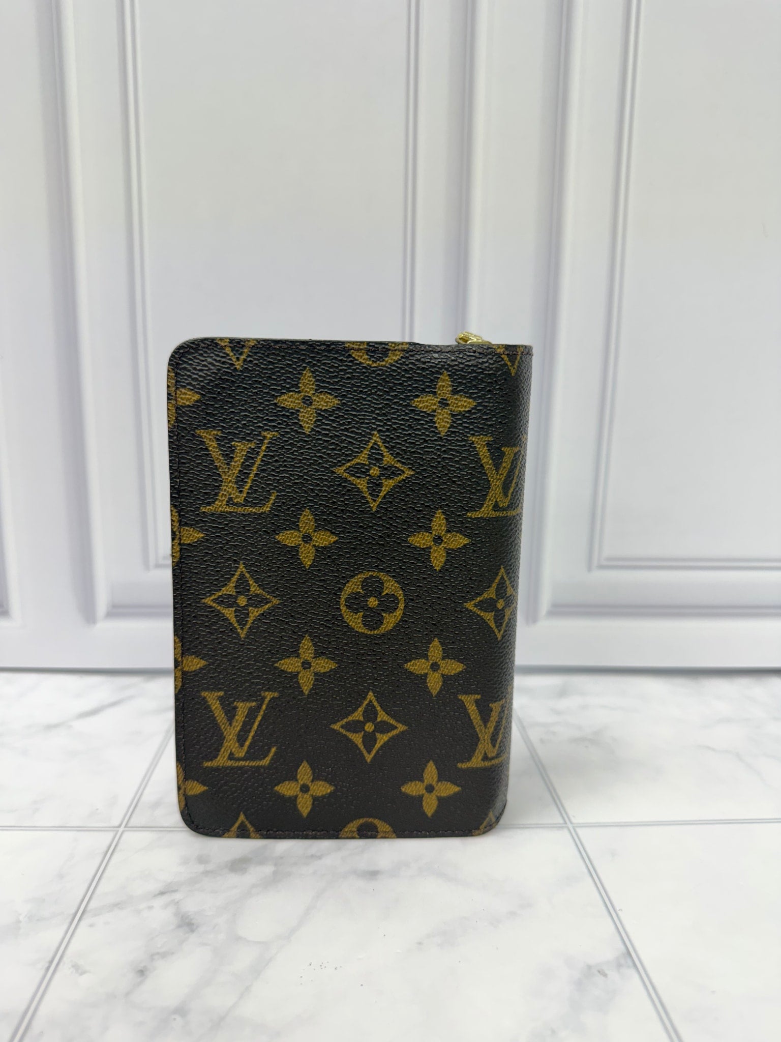 Louis Vuitton Monogram Porte Papier Bifold Zippy Wallet