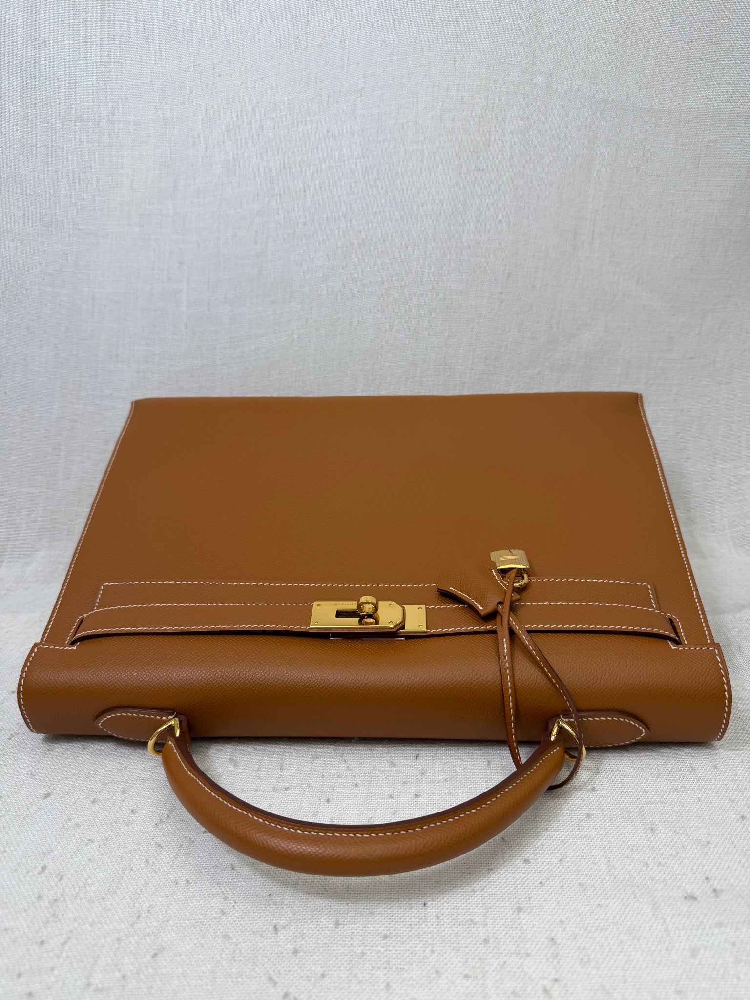 LIKE NEW - Hermes Gold Epsom Leather Kelly 40 Handbag