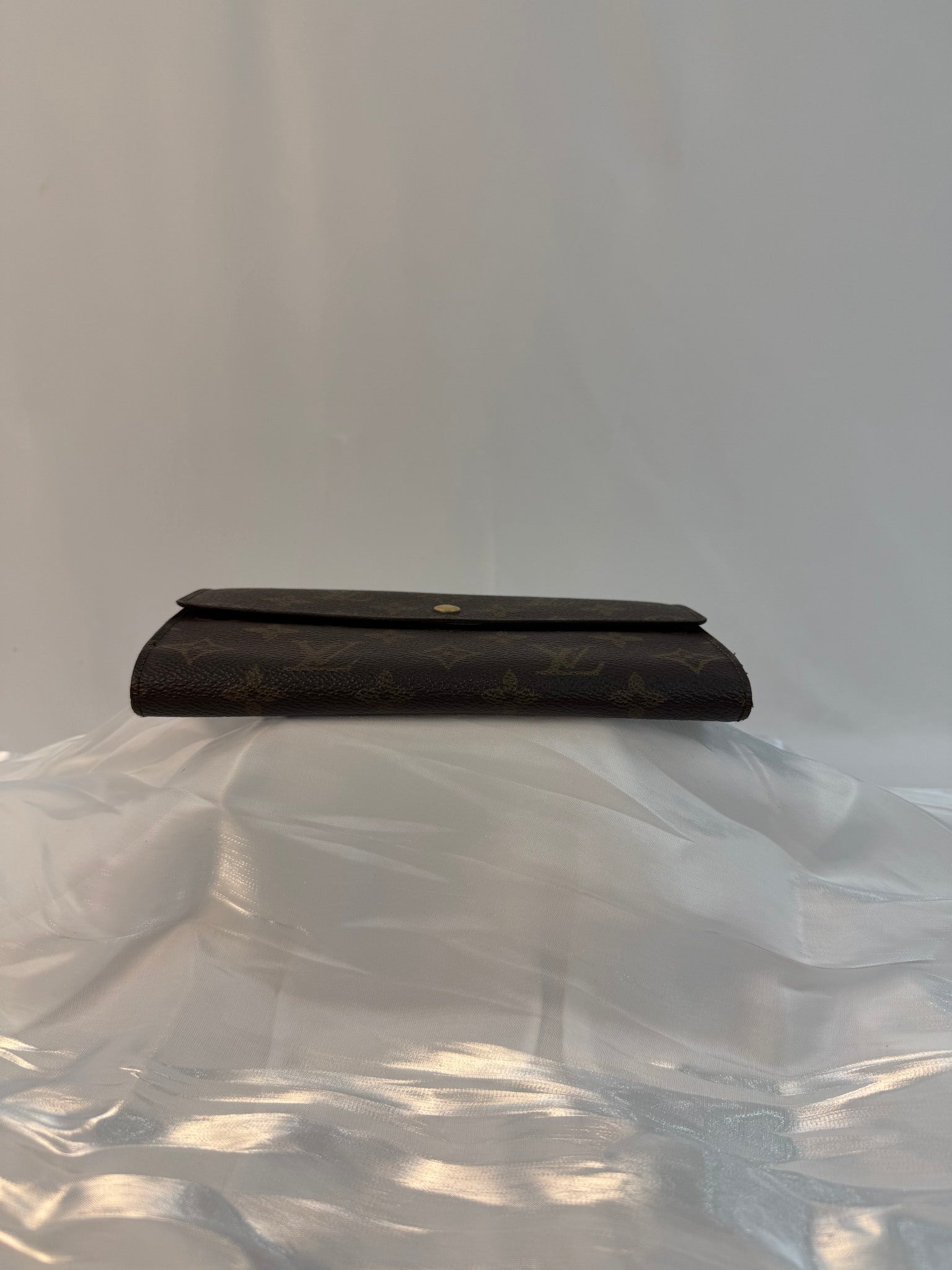 Louis Vuitton Monogram International Wallet