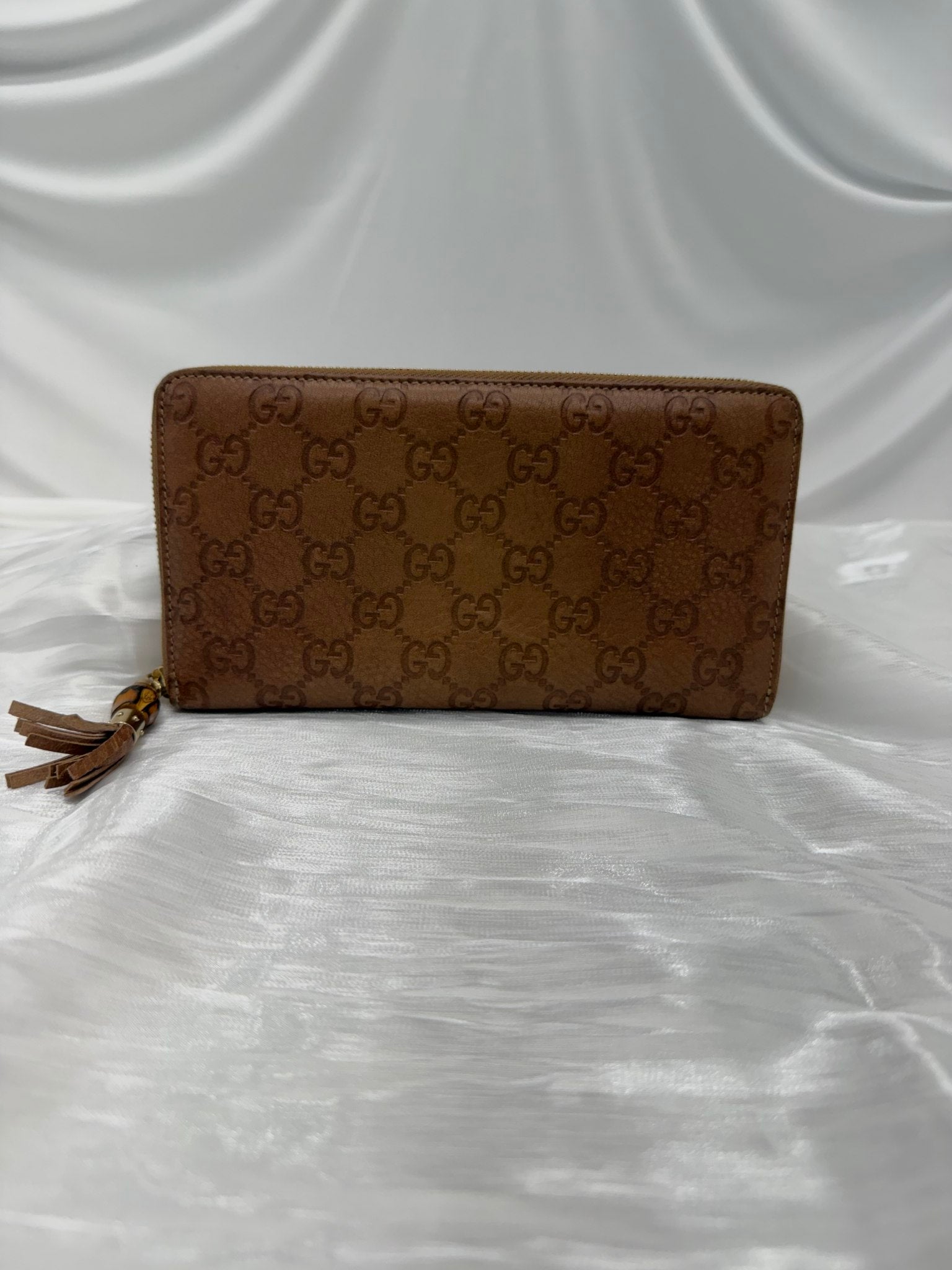 Gucci Brown Guccissima Leather Bamboo Zippy Travel Wallet